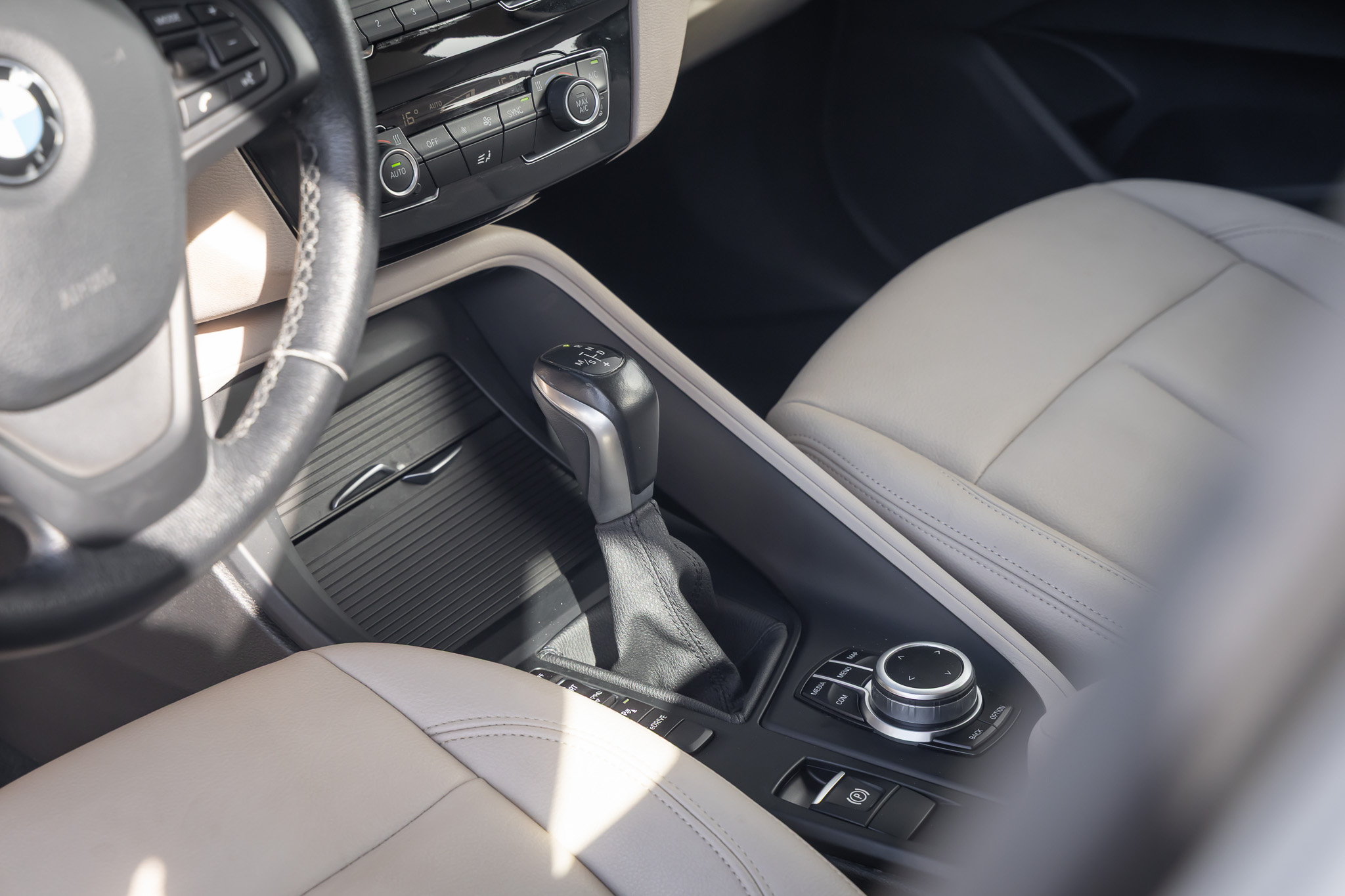Foto van BMW X1 Xdrive25e