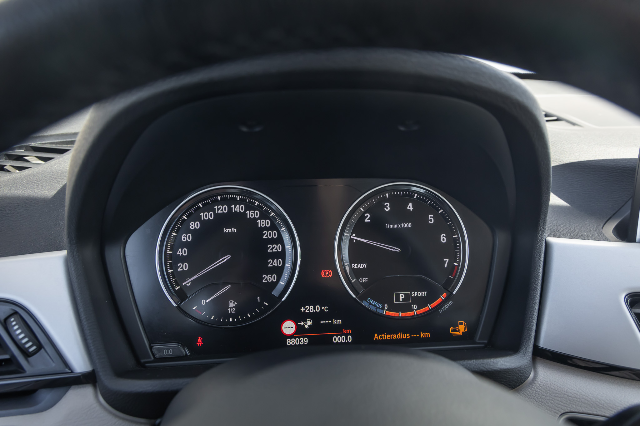 Foto van BMW X1 Xdrive25e