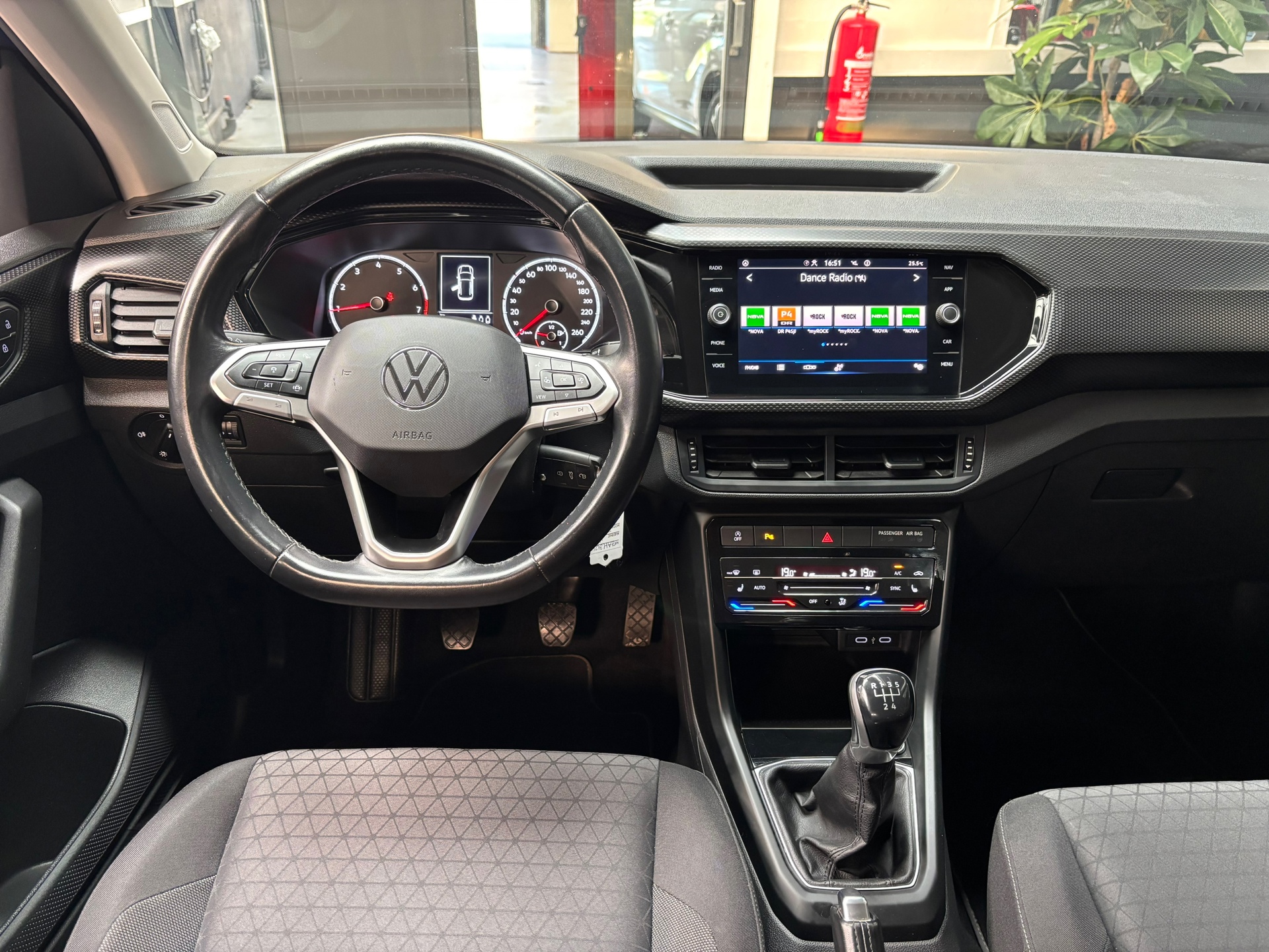 Foto van Volkswagen T-cross