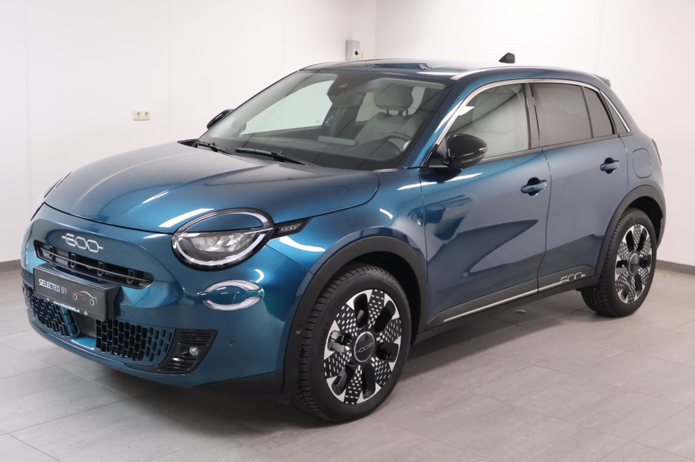 Fiat 600e La Prima 54 kWh 2024 - voorkant
