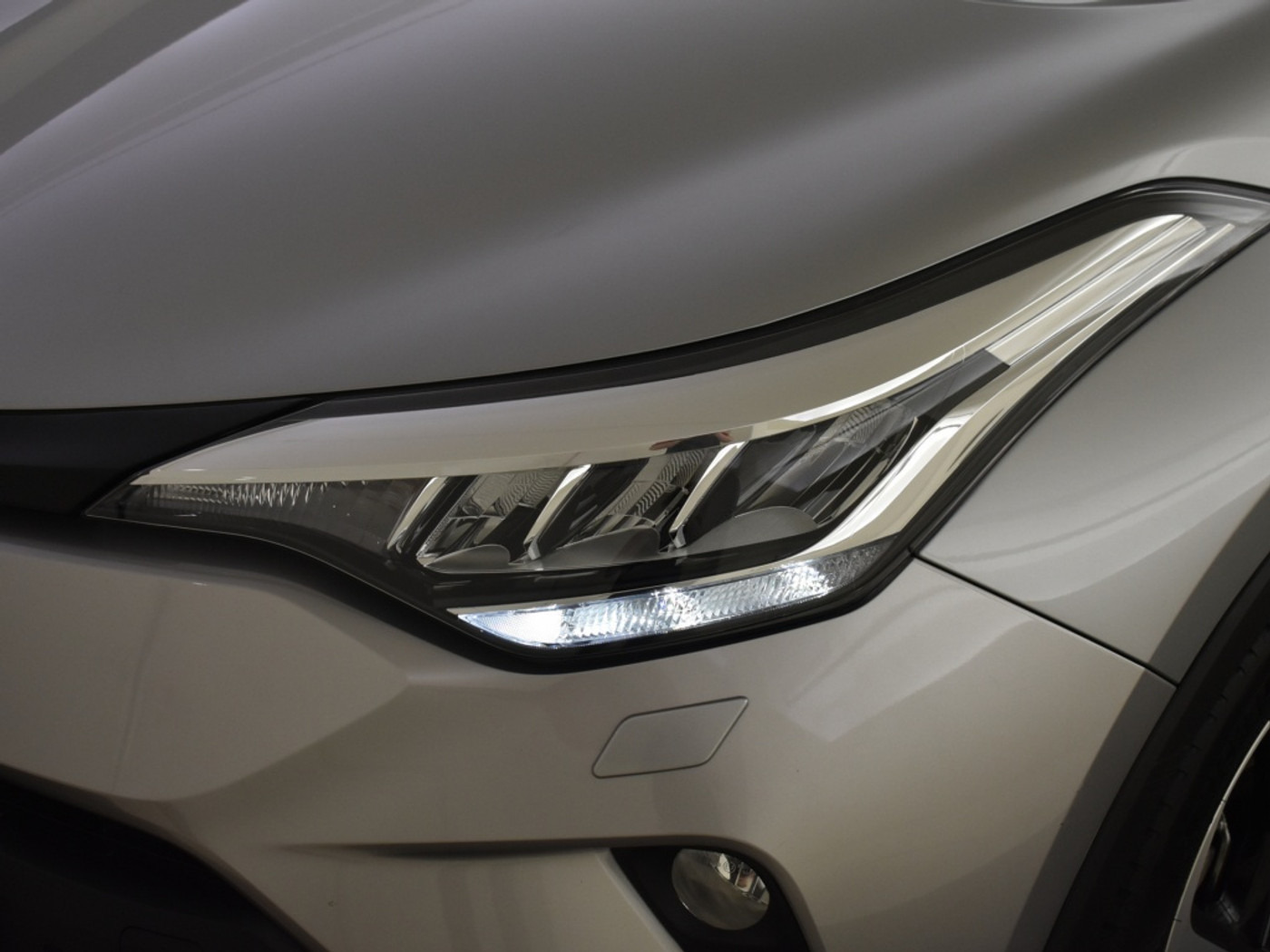 Foto van Toyota Toyota C-hr
