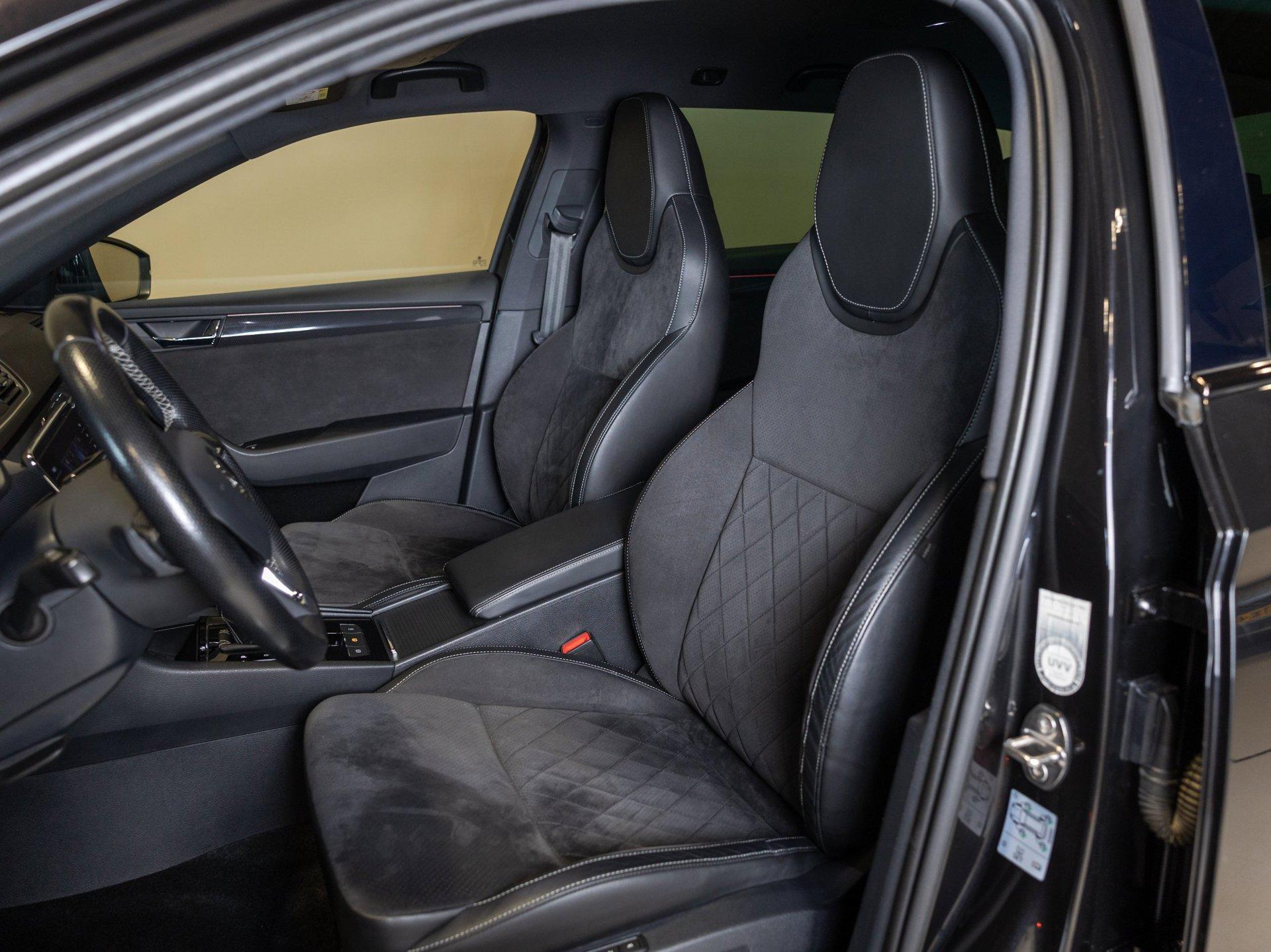 Foto van Skoda Superb Combi