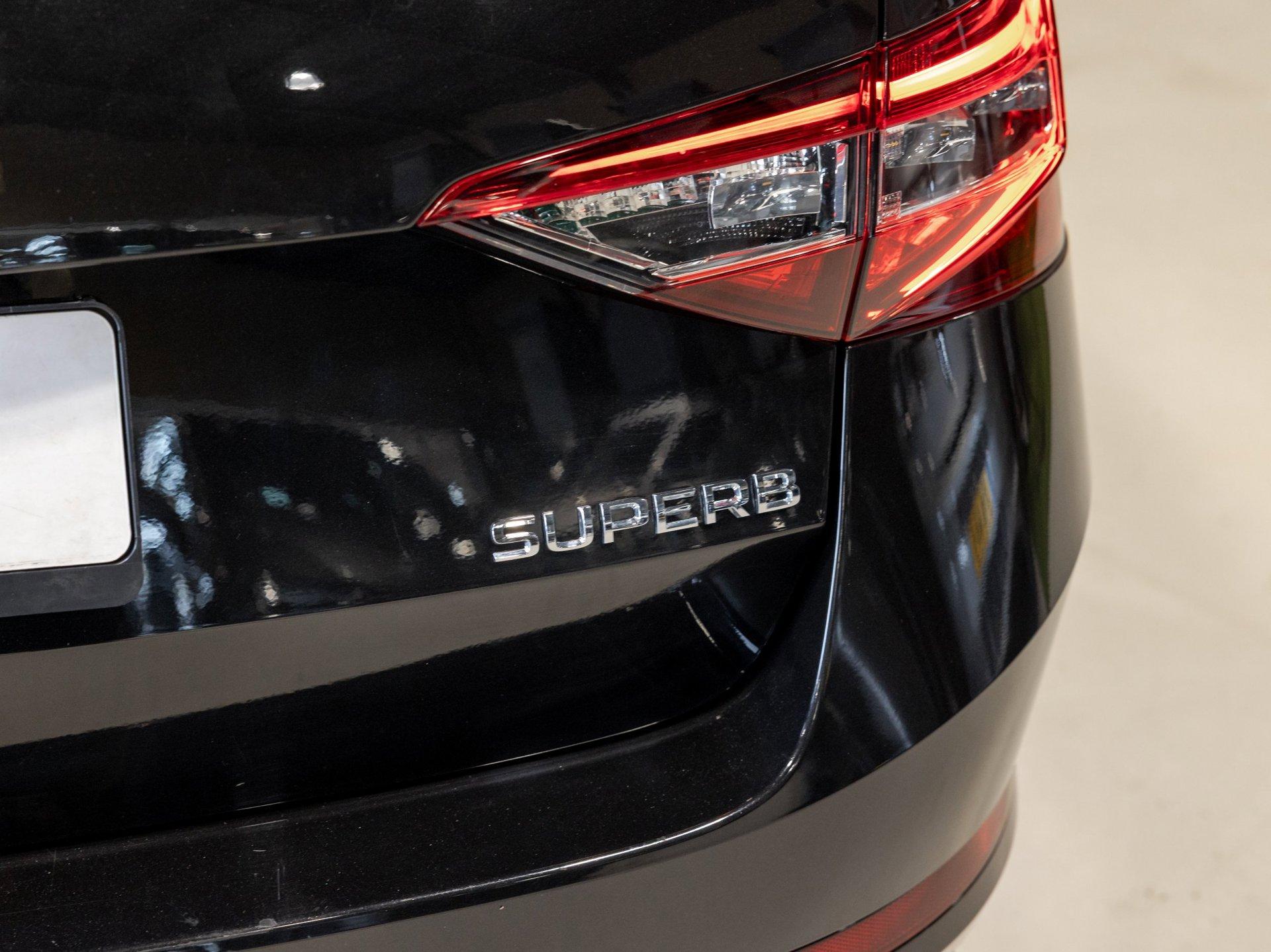 Foto van Skoda Superb Combi