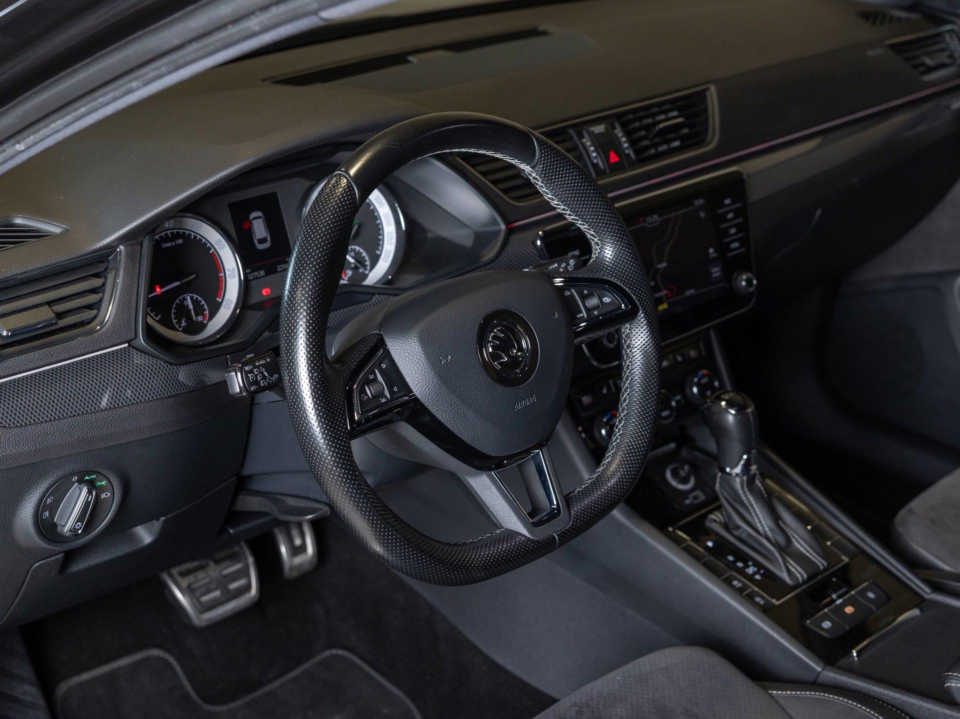 Foto van Skoda Superb Combi