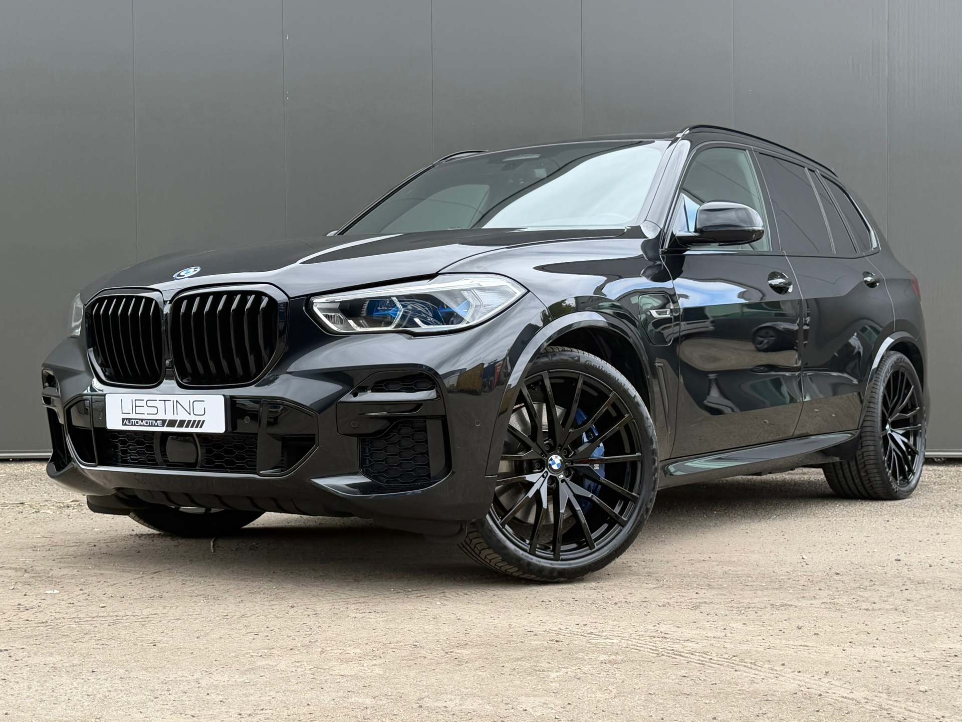 BMW X5 XDrive45e M-Sport Pano 360 4Wielsturing ACC Laser 2022 - voorkant