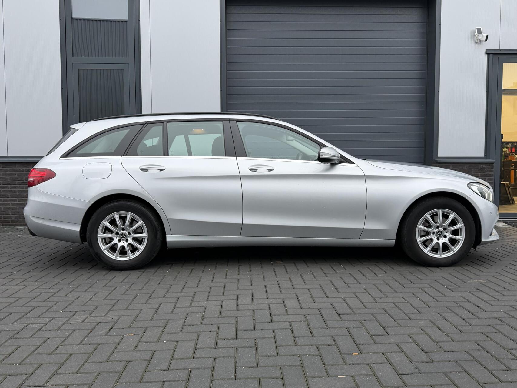 Foto van Mercedes-Benz C 160