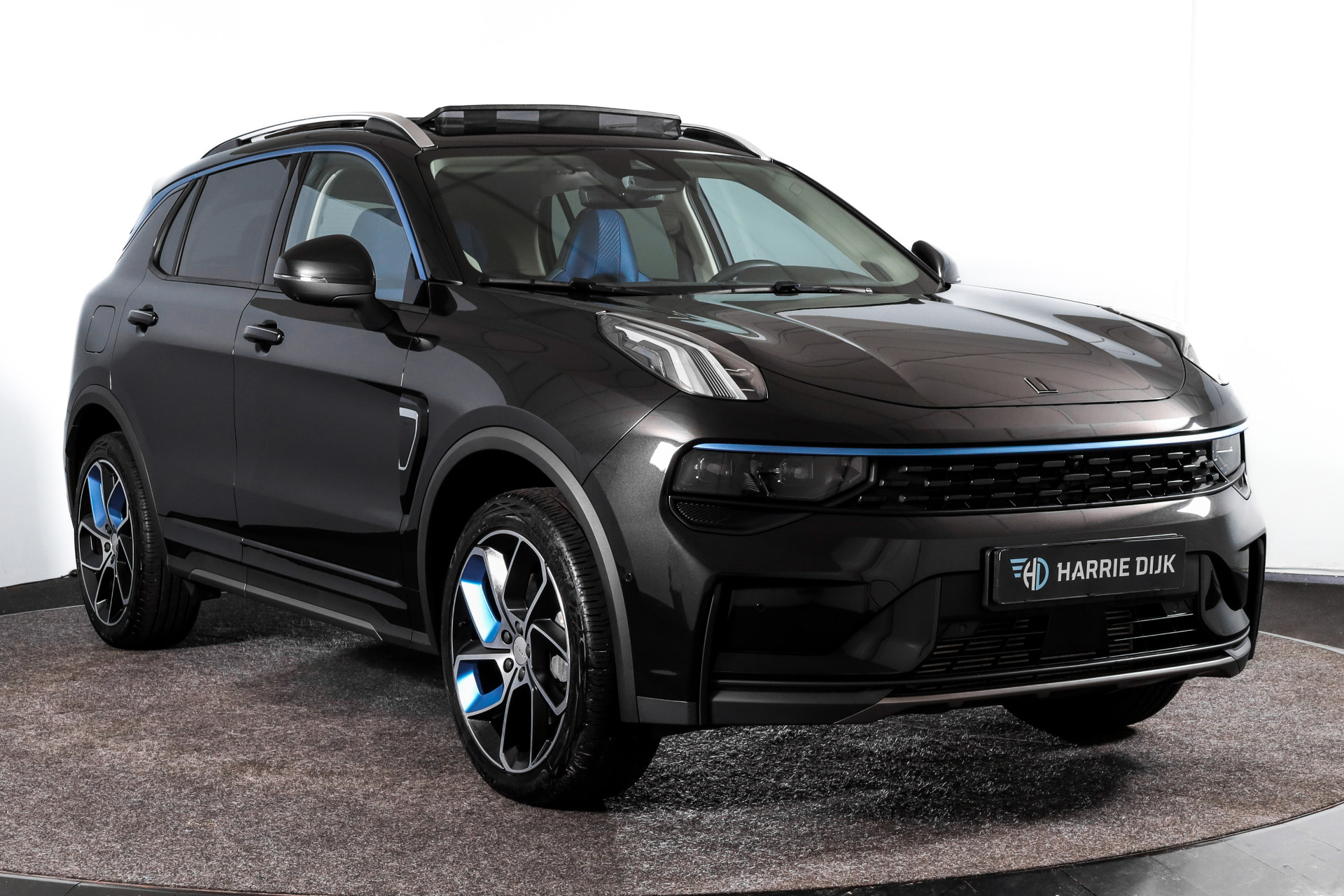 Foto van Lynk&co LYNK & Co 01