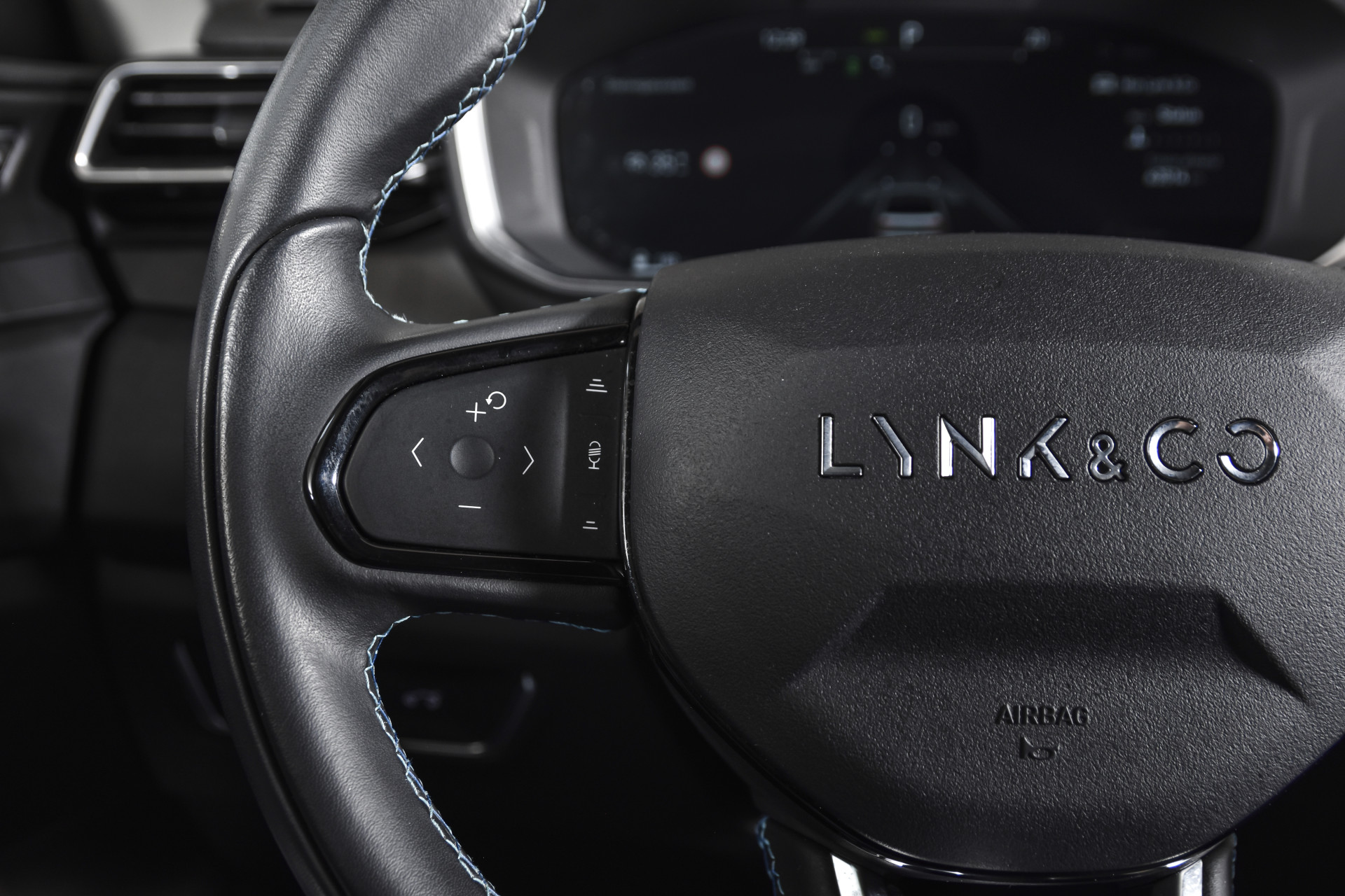 Foto van Lynk&co LYNK & Co 01