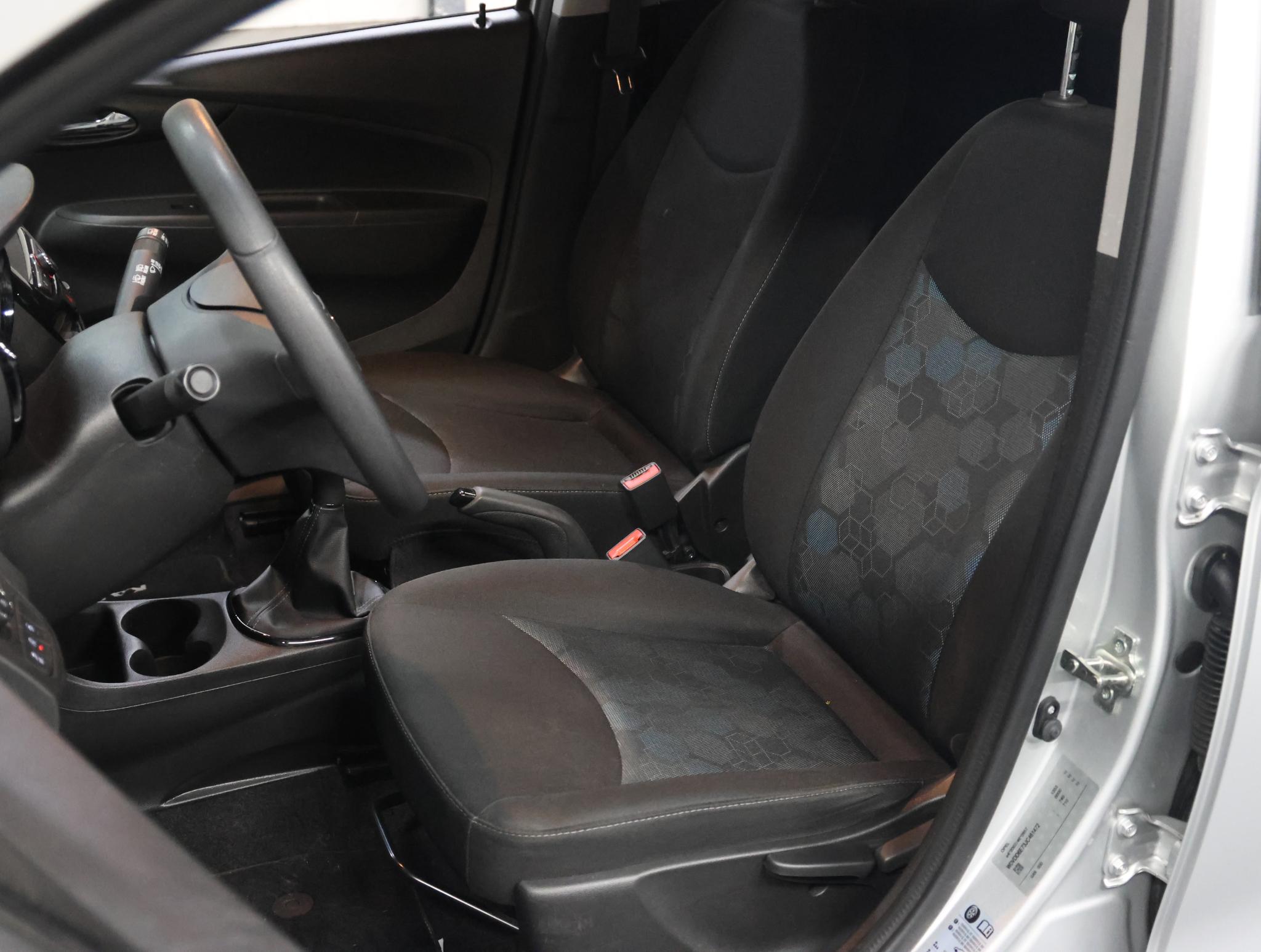 Foto van Opel Karl Rocks / Viva Rocks