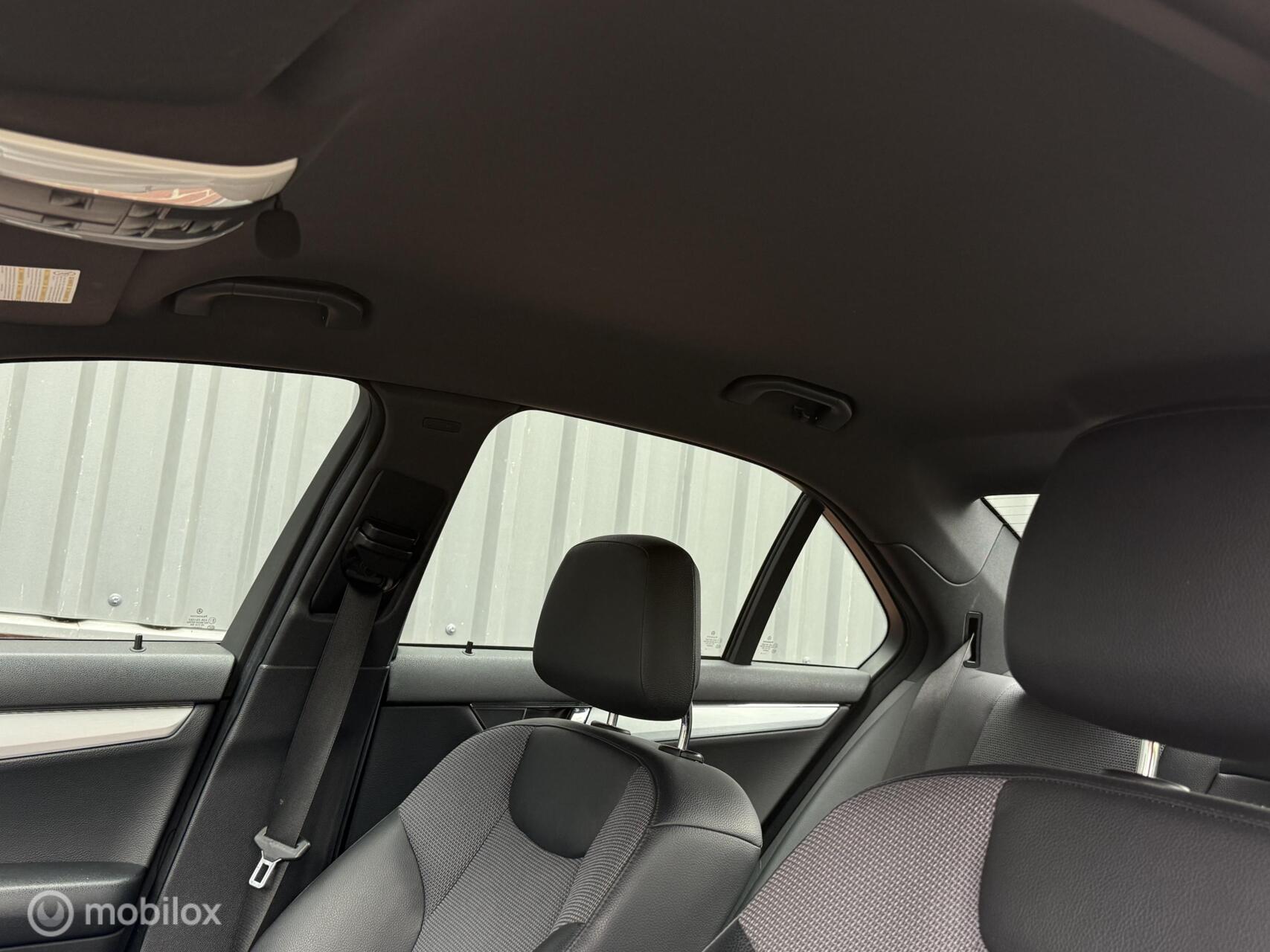Foto van Mercedes-Benz C 200 Kompressor