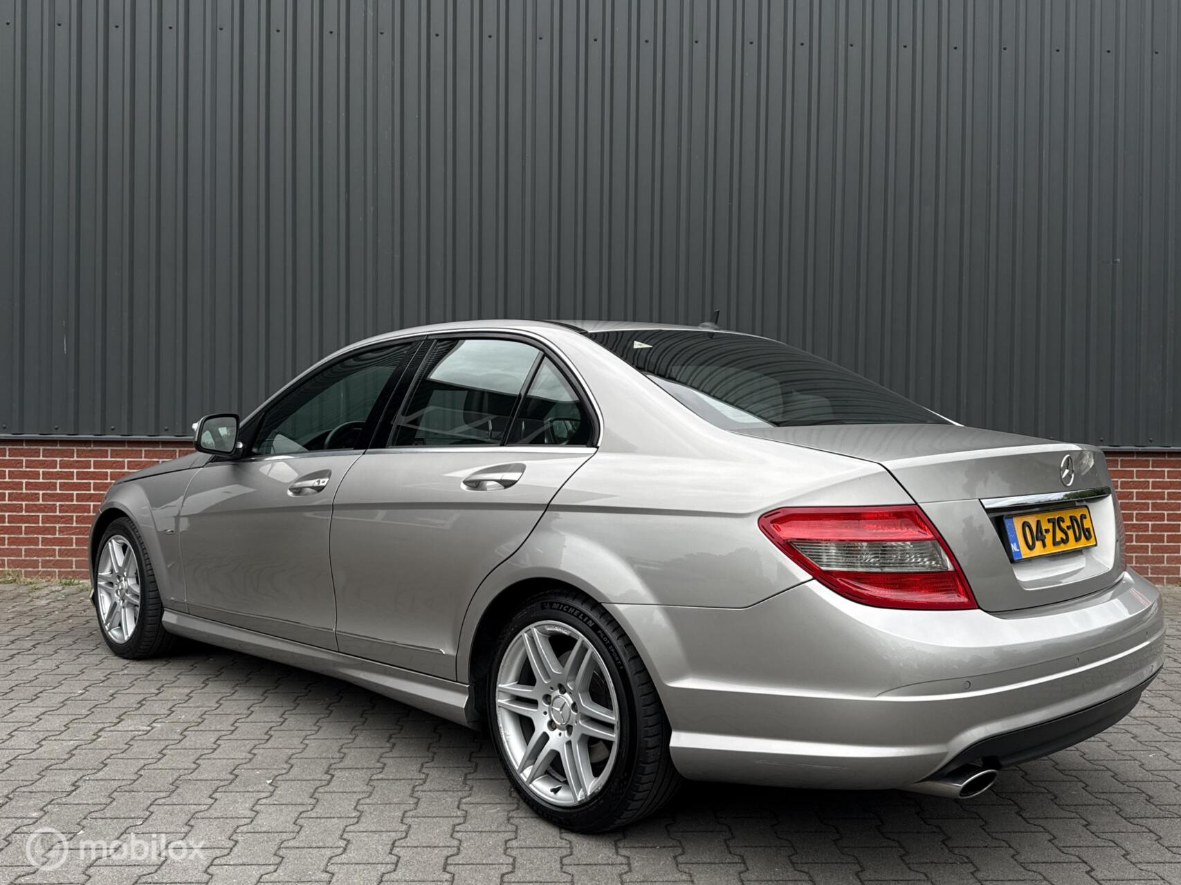 Foto van Mercedes-Benz C 200 Kompressor