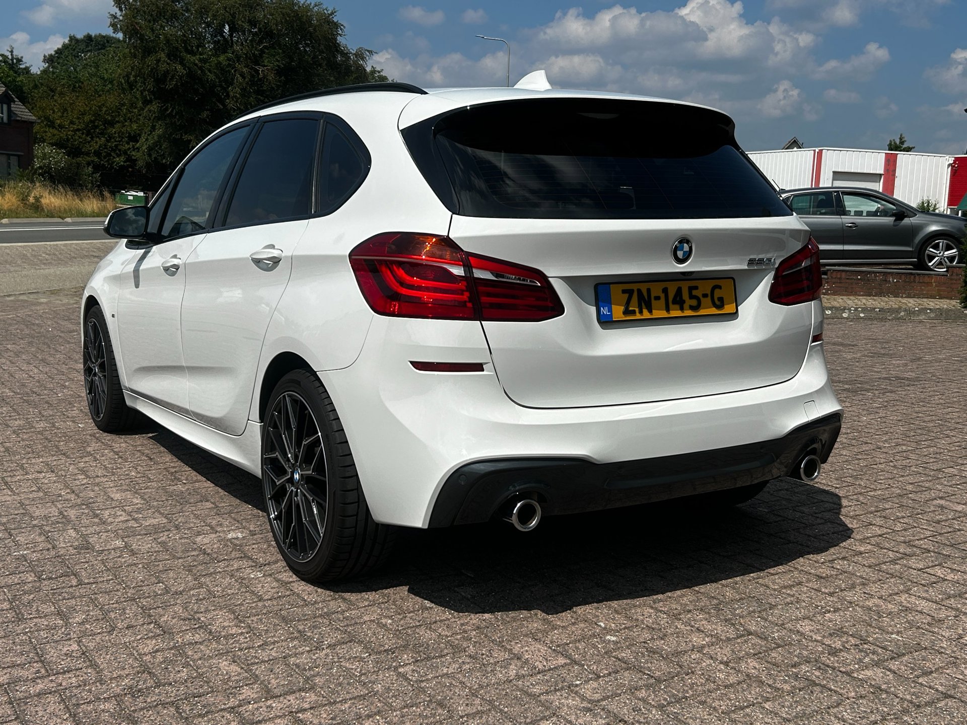 Foto van BMW 220i Active Tourer