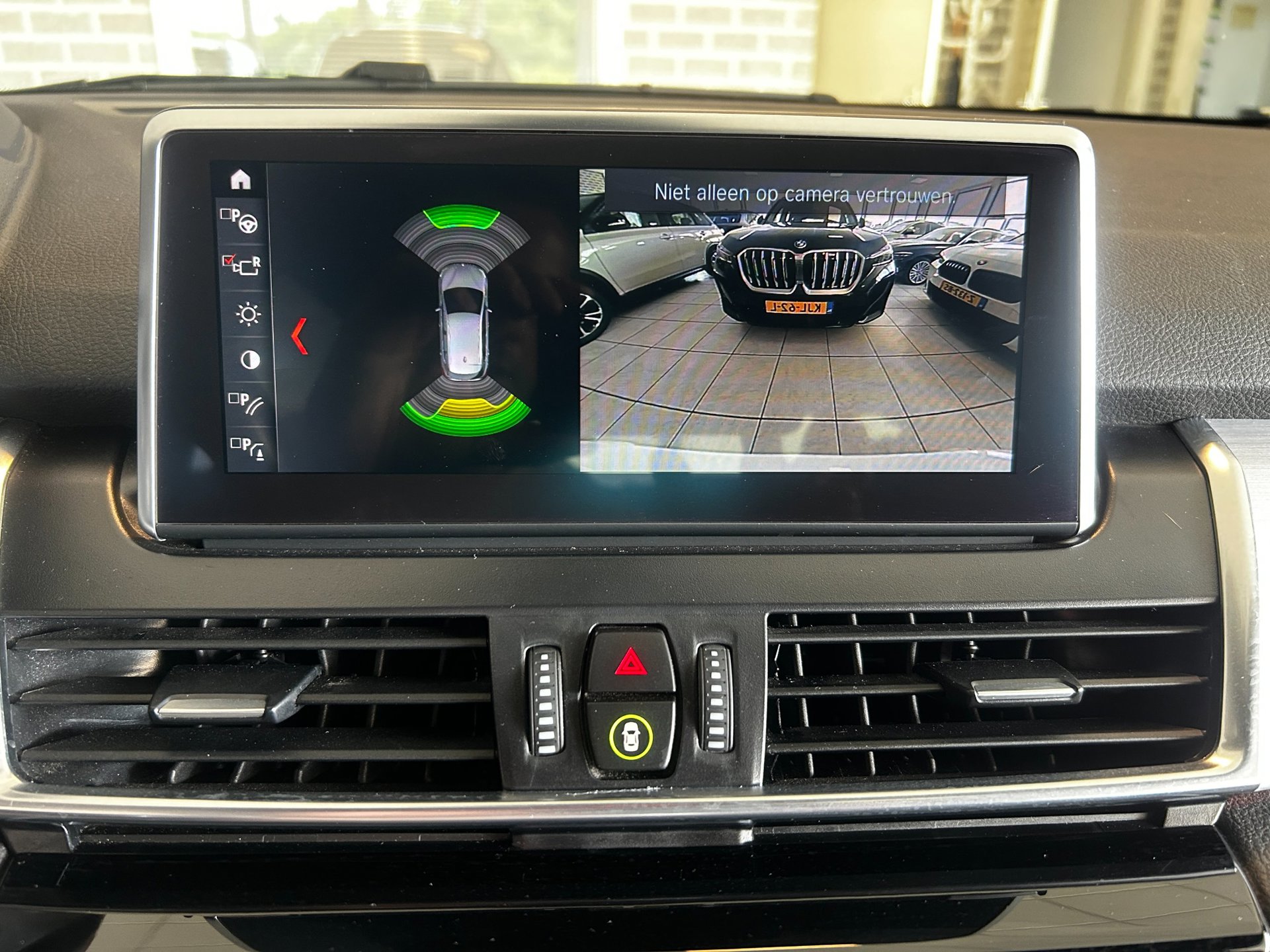Foto van BMW 220i Active Tourer
