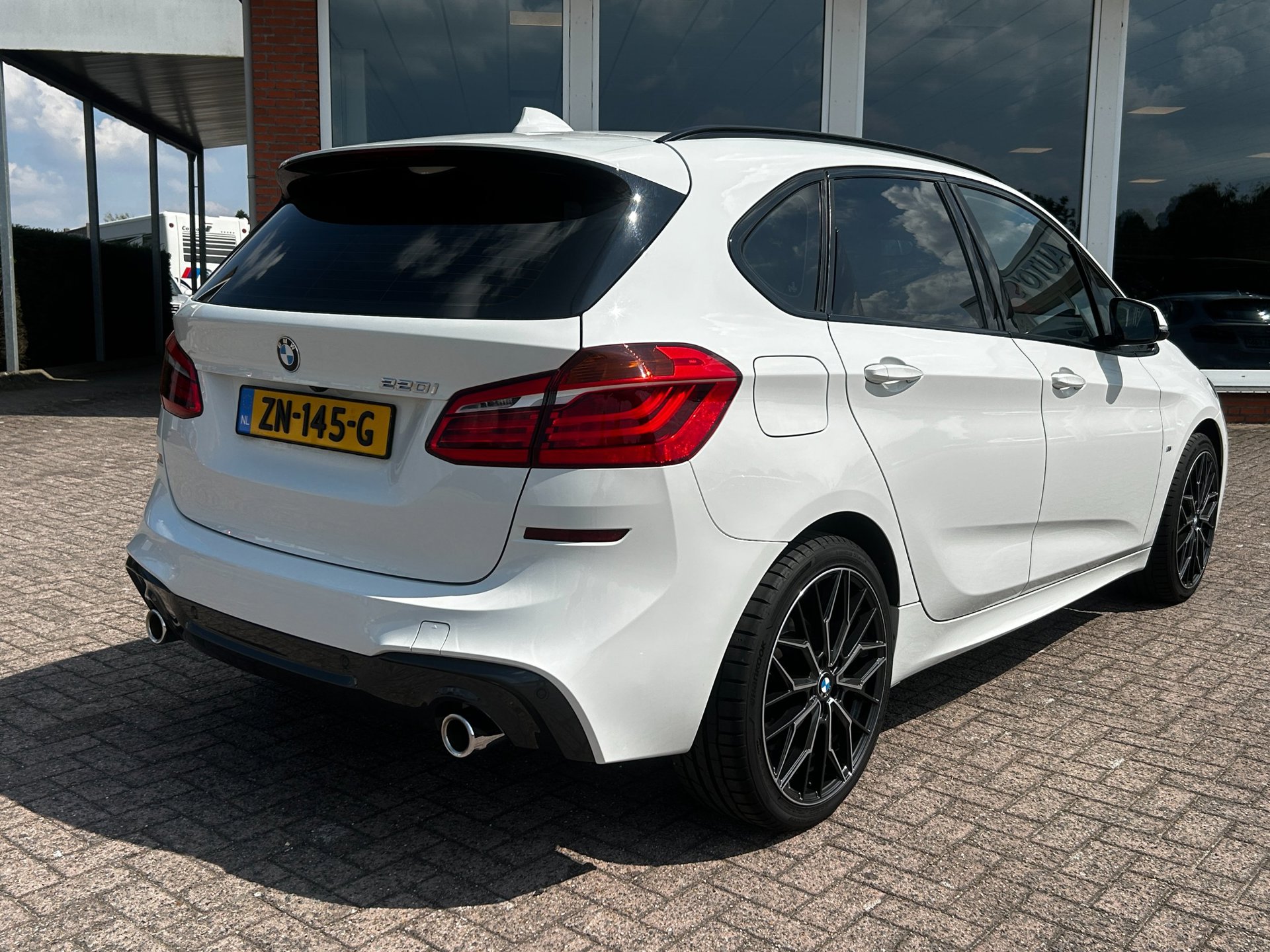 Foto van BMW 220i Active Tourer