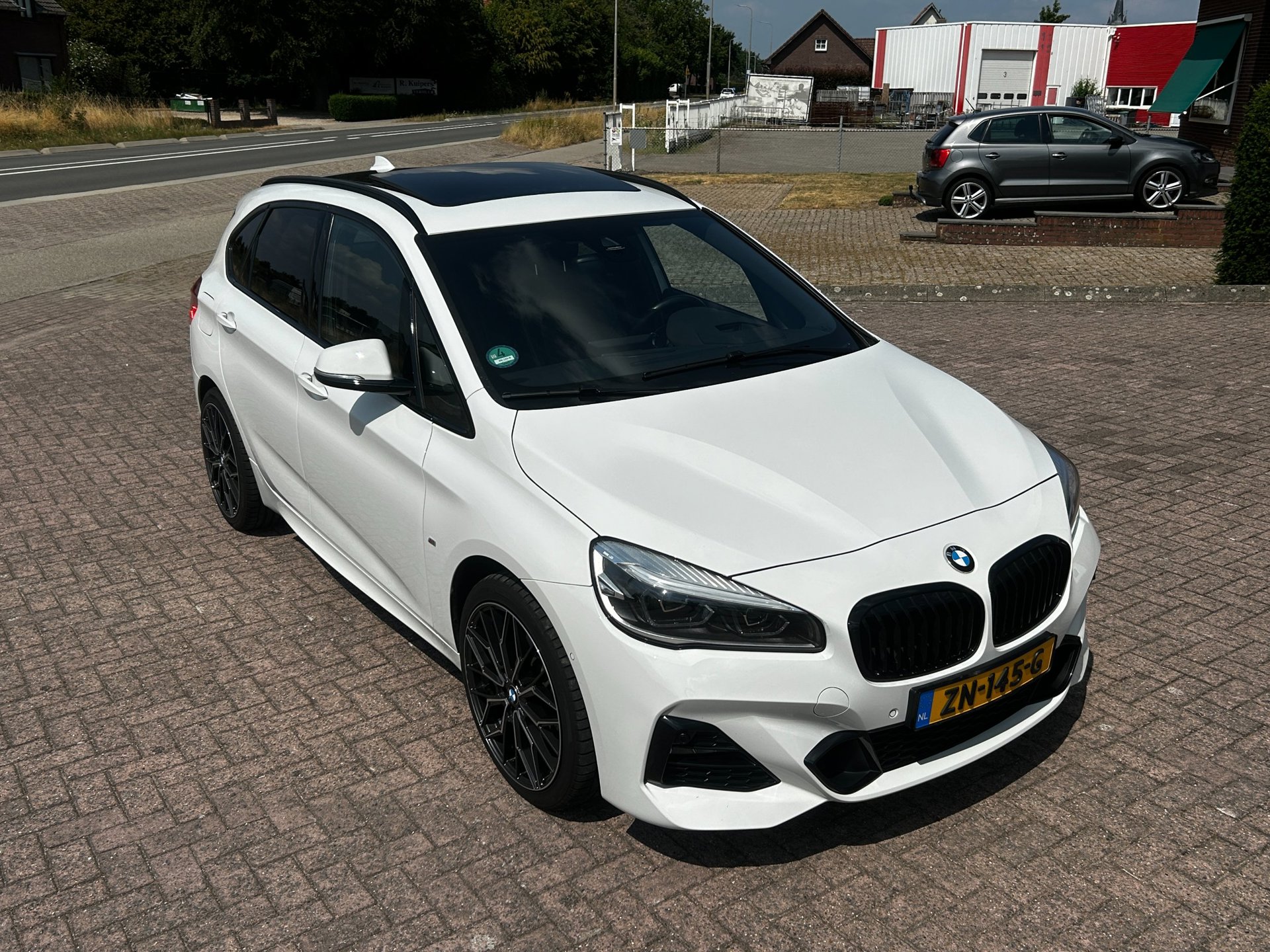 Foto van BMW 220i Active Tourer