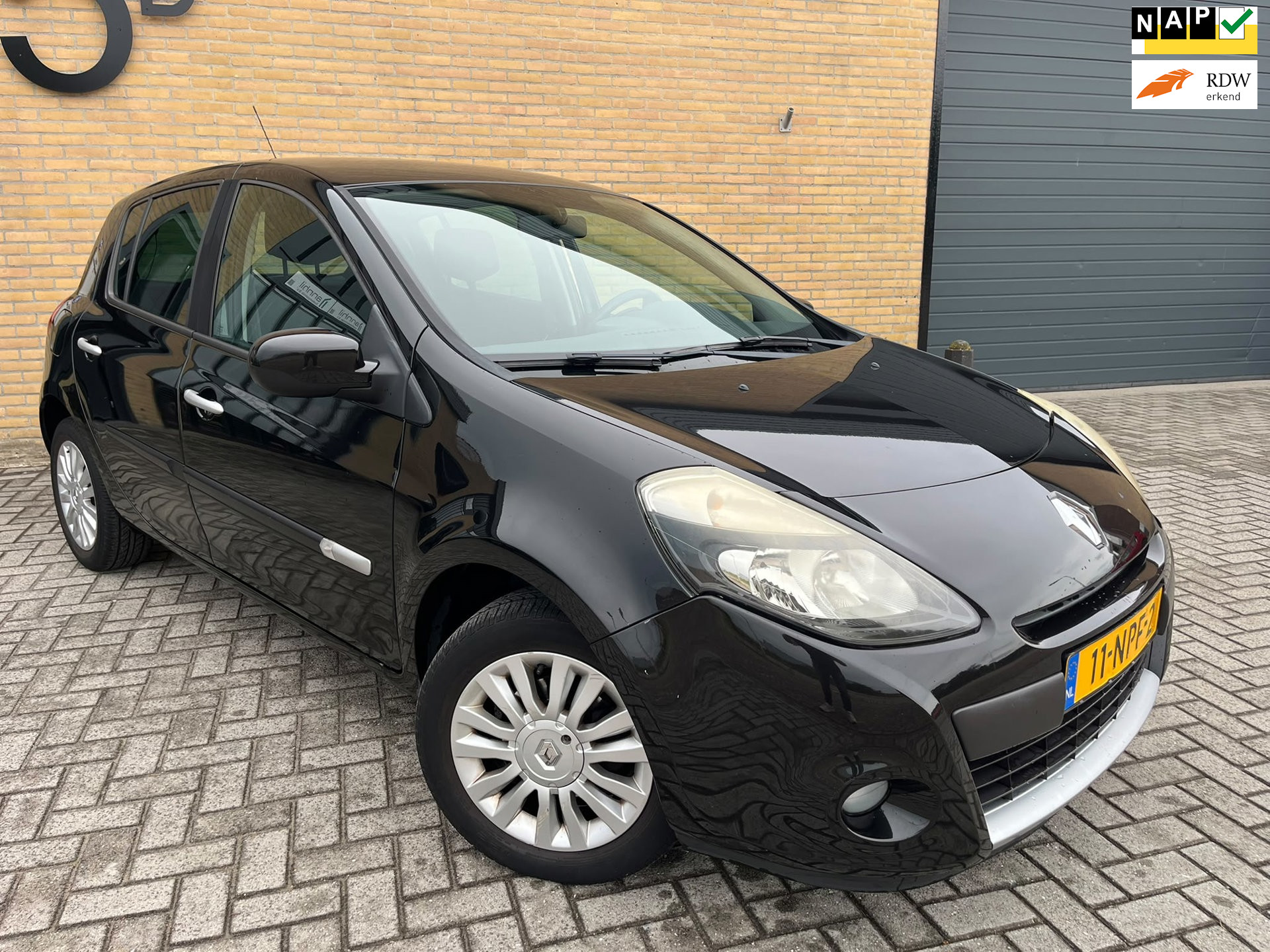 Renault Clio 1.2 Collection|Airco|Cruise|5deurs| 2010 - voorkant