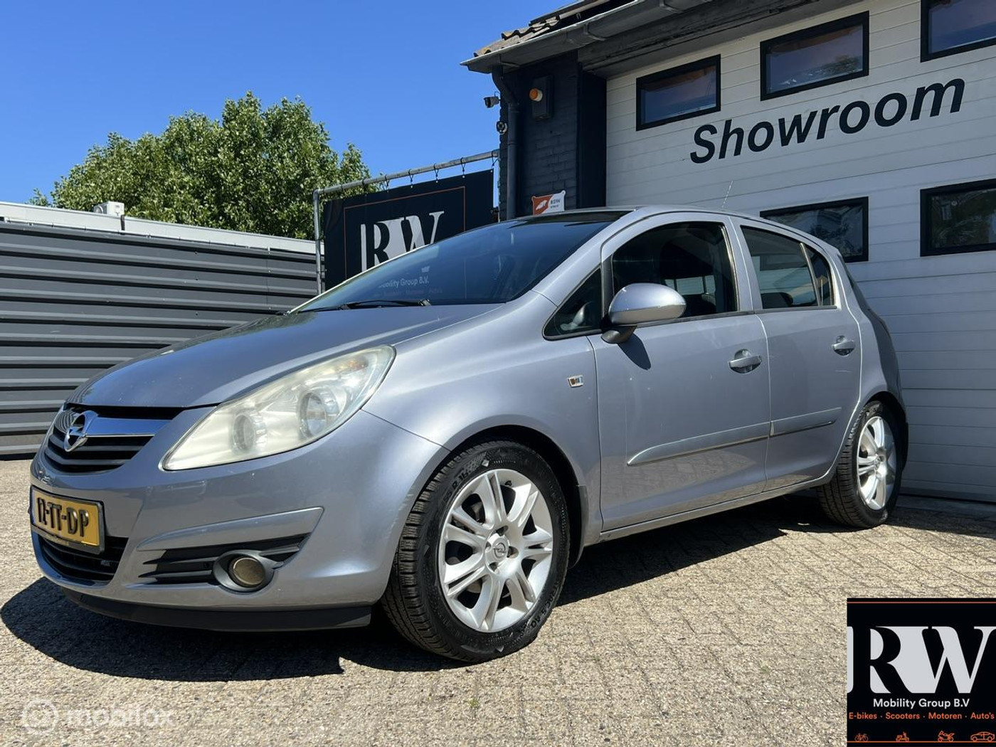 Opel Corsa 1.2-16V Business *NAP*A/C* APK 05-2027*TREKHAAK* 2007 - voorkant