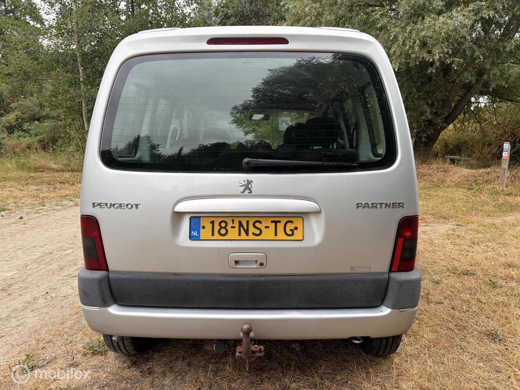 Foto van Peugeot Partner