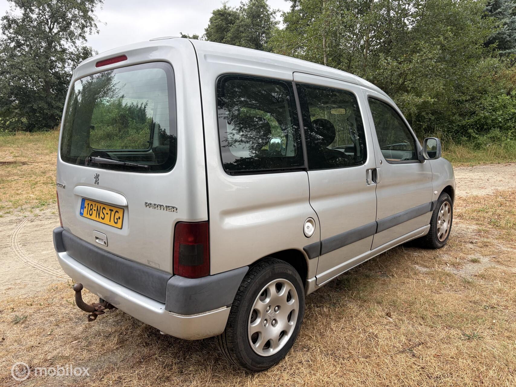 Foto van Peugeot Partner