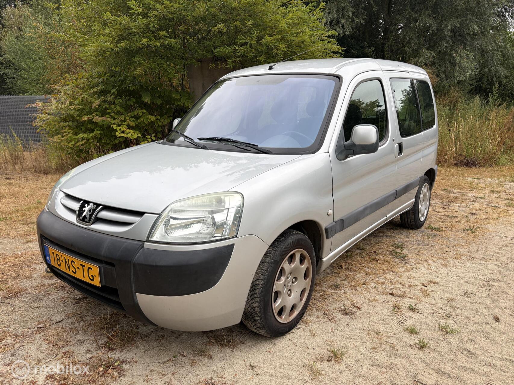 Foto van Peugeot Partner