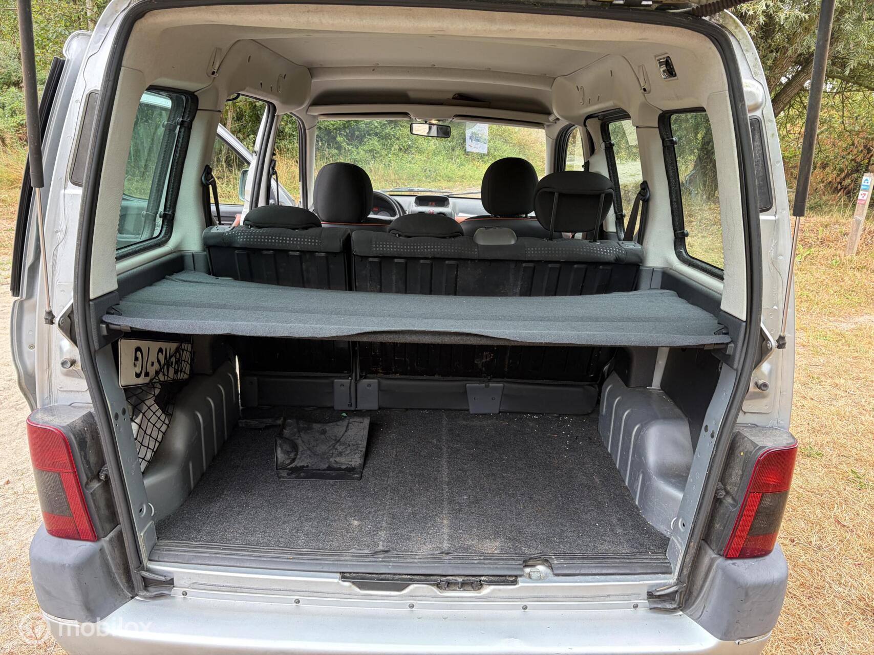 Foto van Peugeot Partner