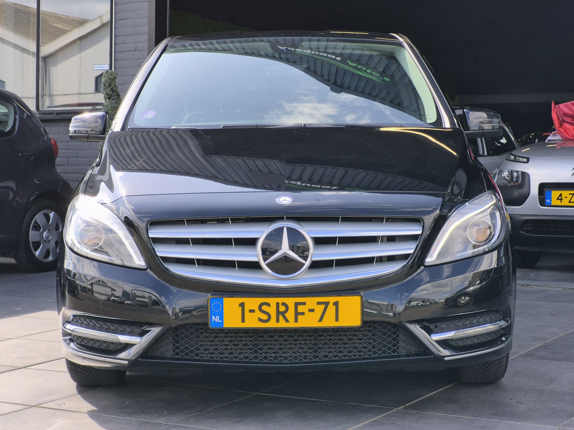 Foto van Mercedes-Benz B 180