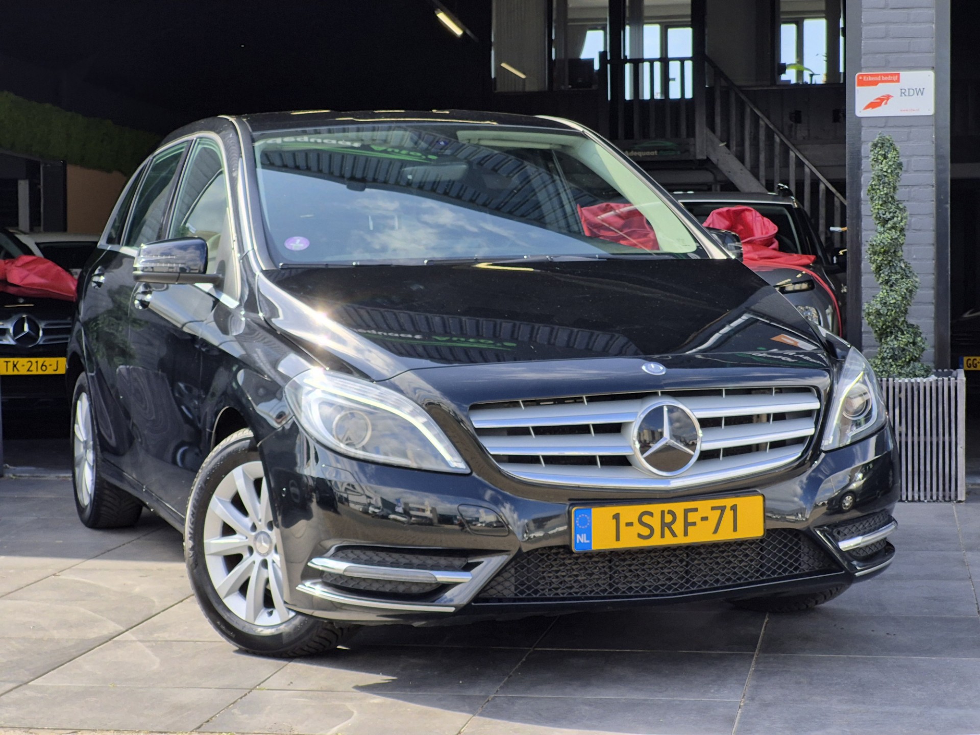 Foto van Mercedes-Benz B 180
