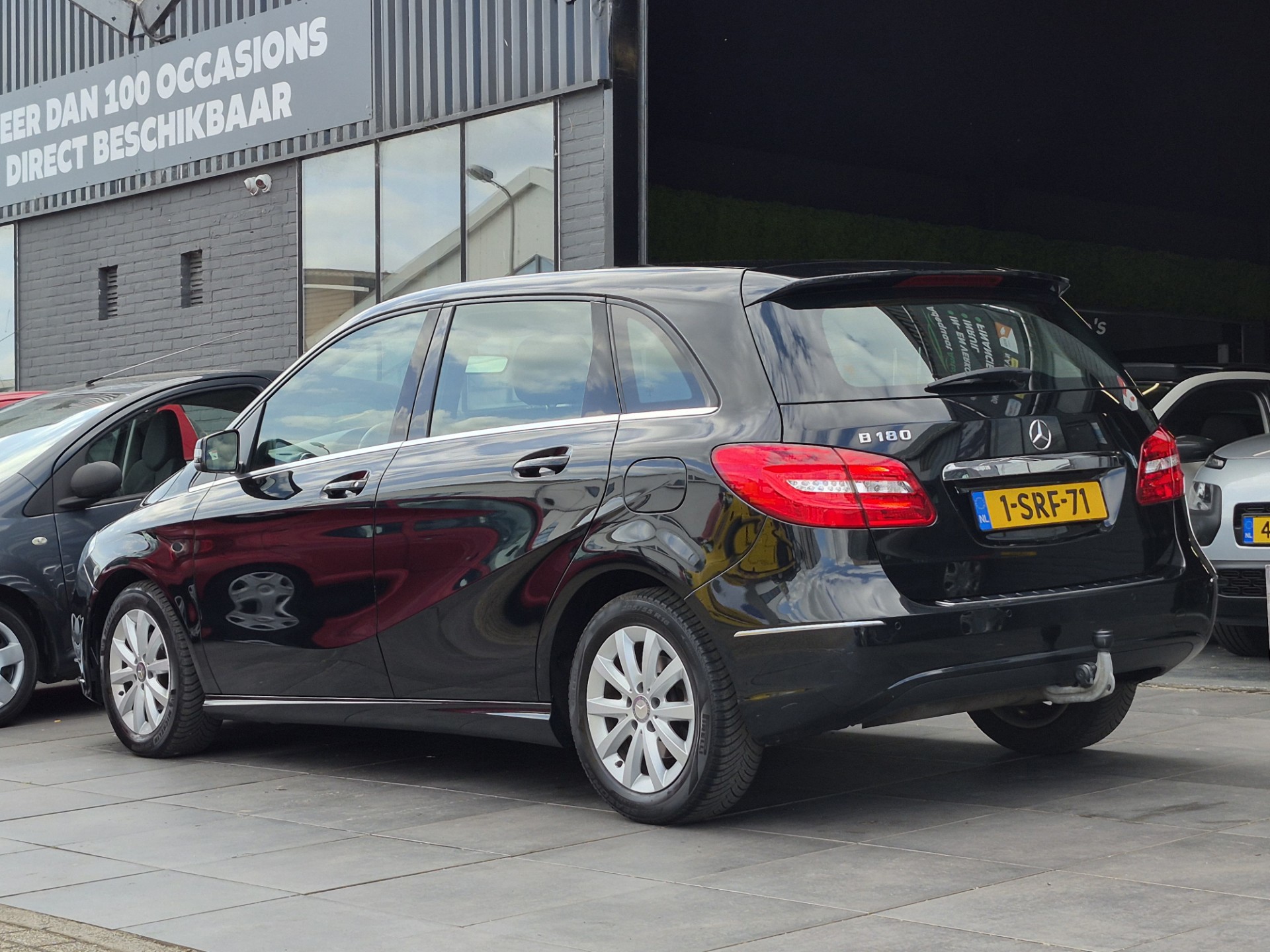 Foto van Mercedes-Benz B 180