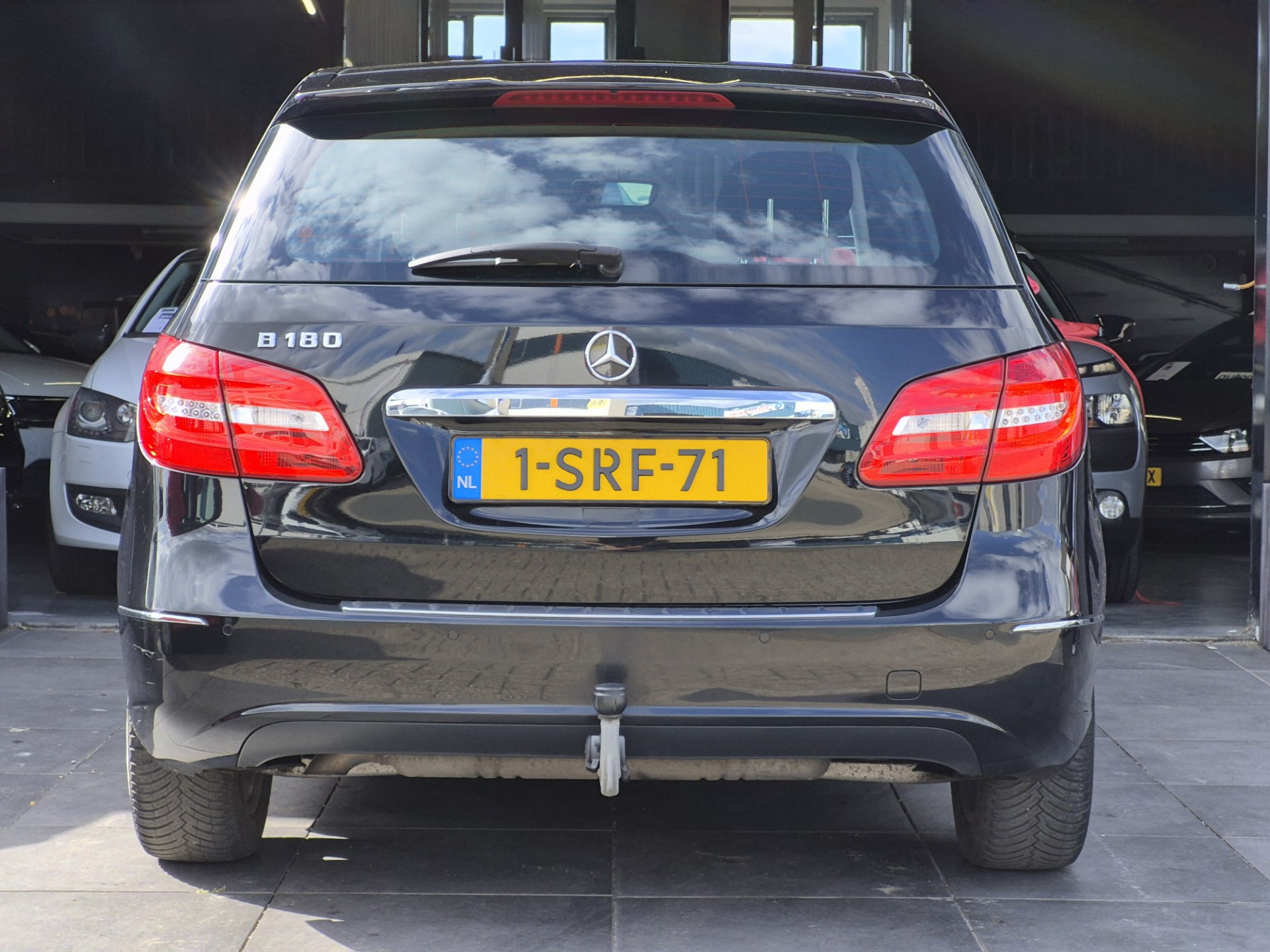 Foto van Mercedes-Benz B 180