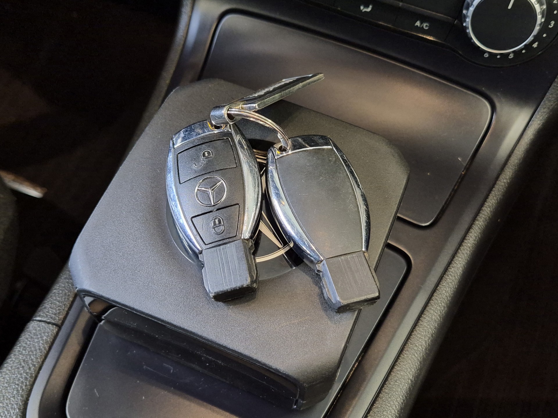 Foto van Mercedes-Benz B 180