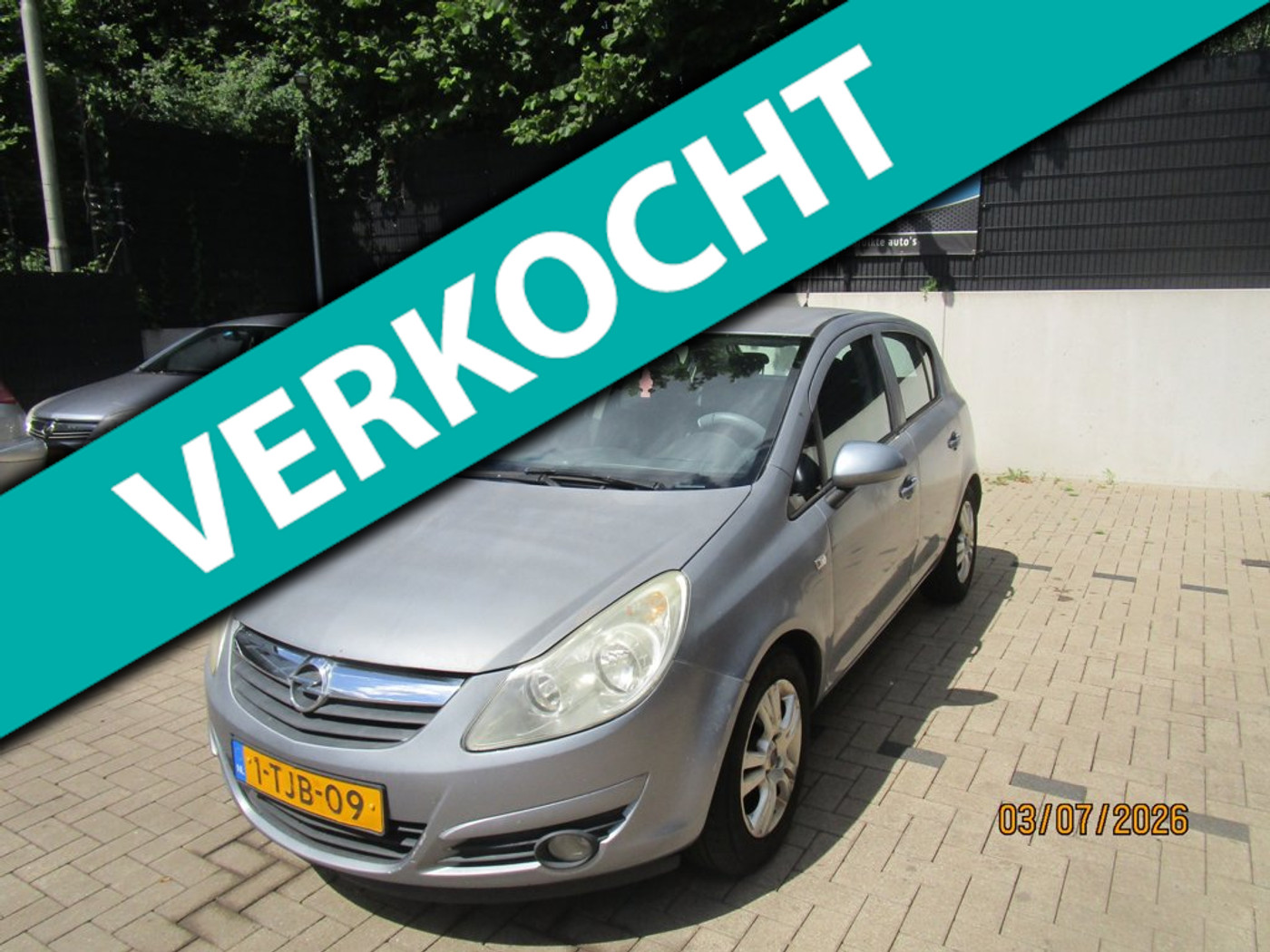 Opel Corsa 1.2-16V '111' Edition +Airco +Nieuwe Apk 2010 - voorkant