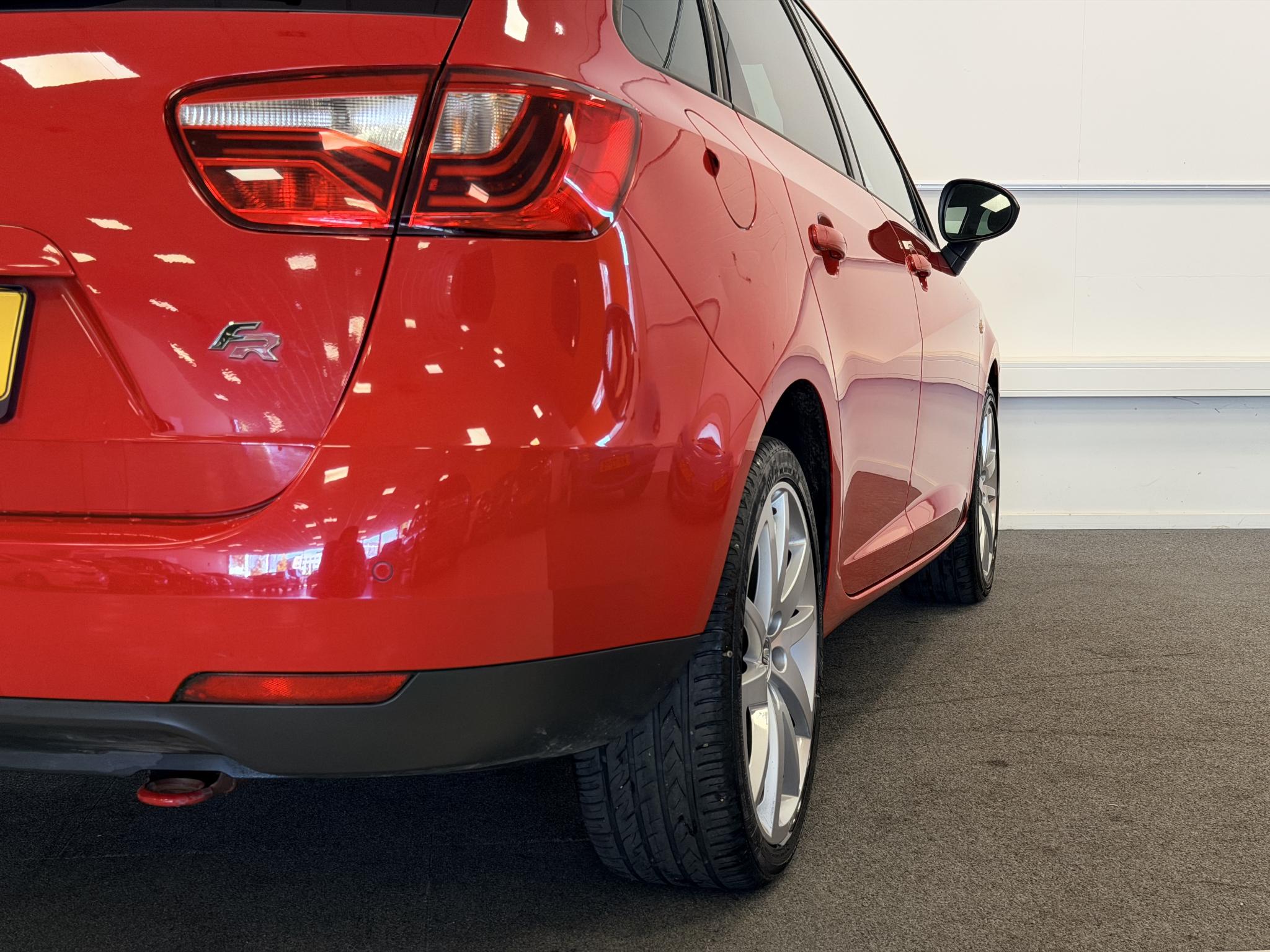 Foto van Seat Ibiza ST