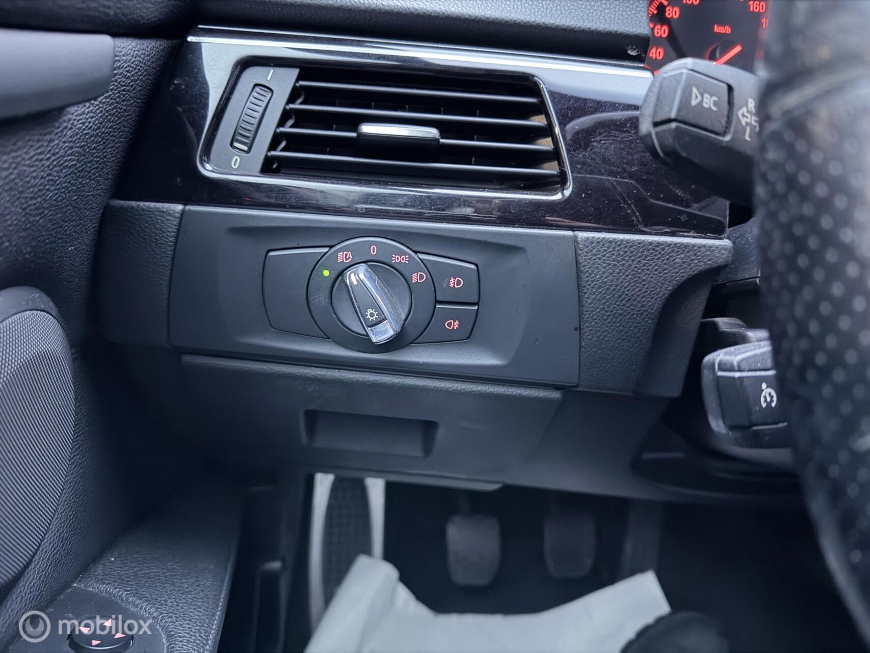Foto van BMW 320i
