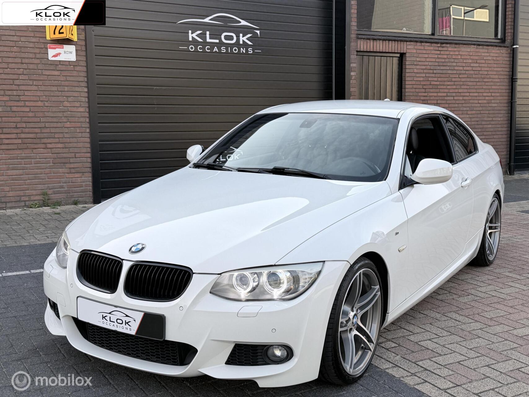 BMW 320i 320i Corporate Lease Business Line M Sport 2011 - voorkant