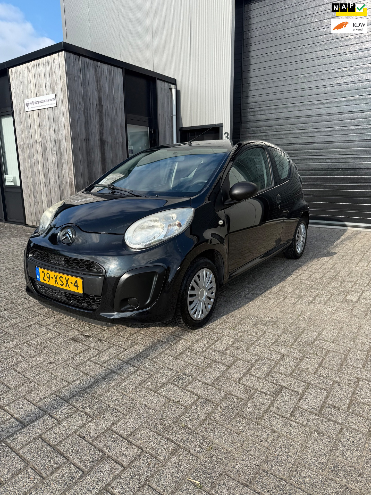 Citroen Citroen C1 1.0 Attraction 1E EIG|FACELIFT|AIRCO|ZUINIG|3DRS| 2012 - voorkant