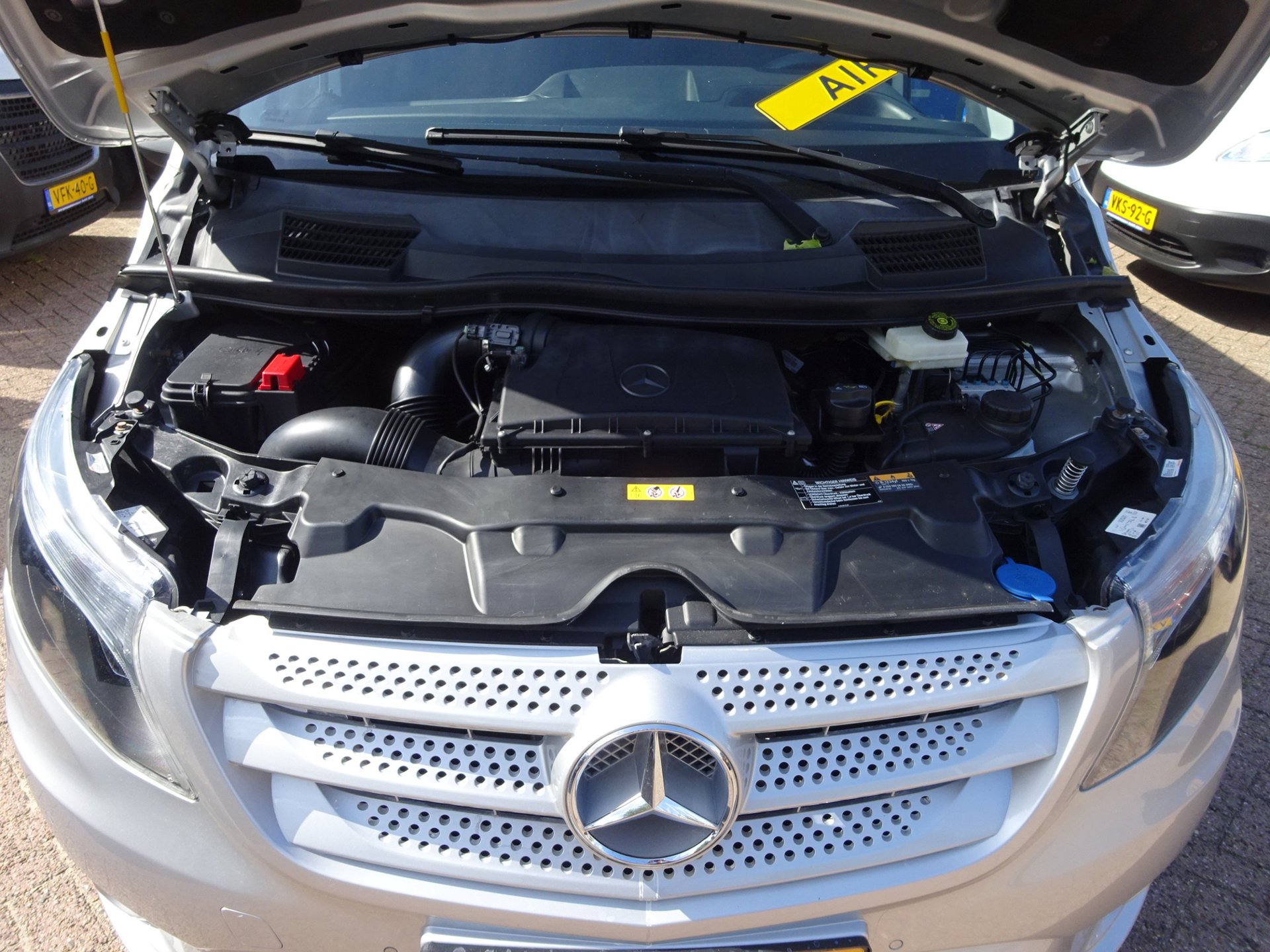 Foto van Mercedes-Benz Vito Tourer