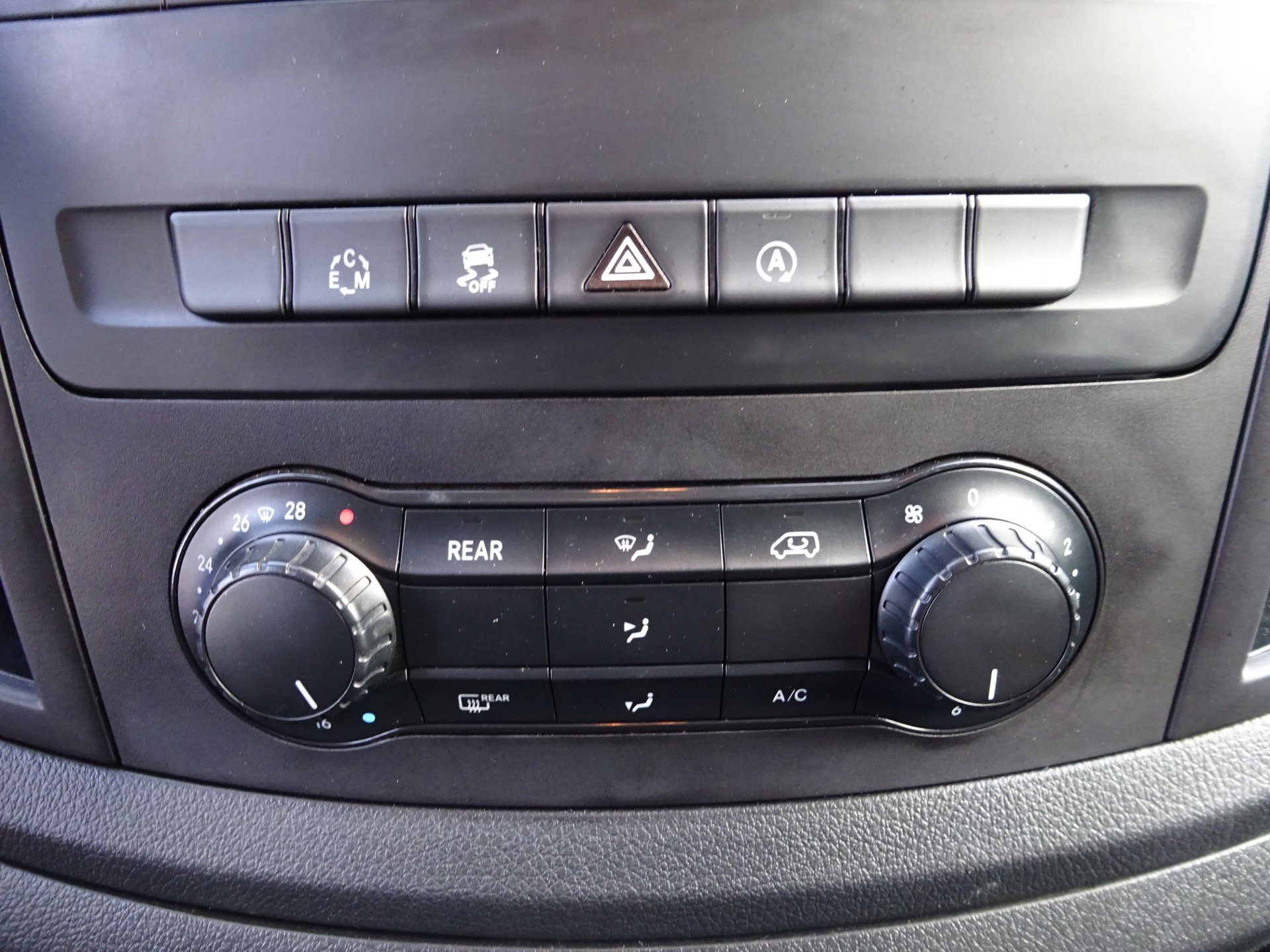 Foto van Mercedes-Benz Vito Tourer