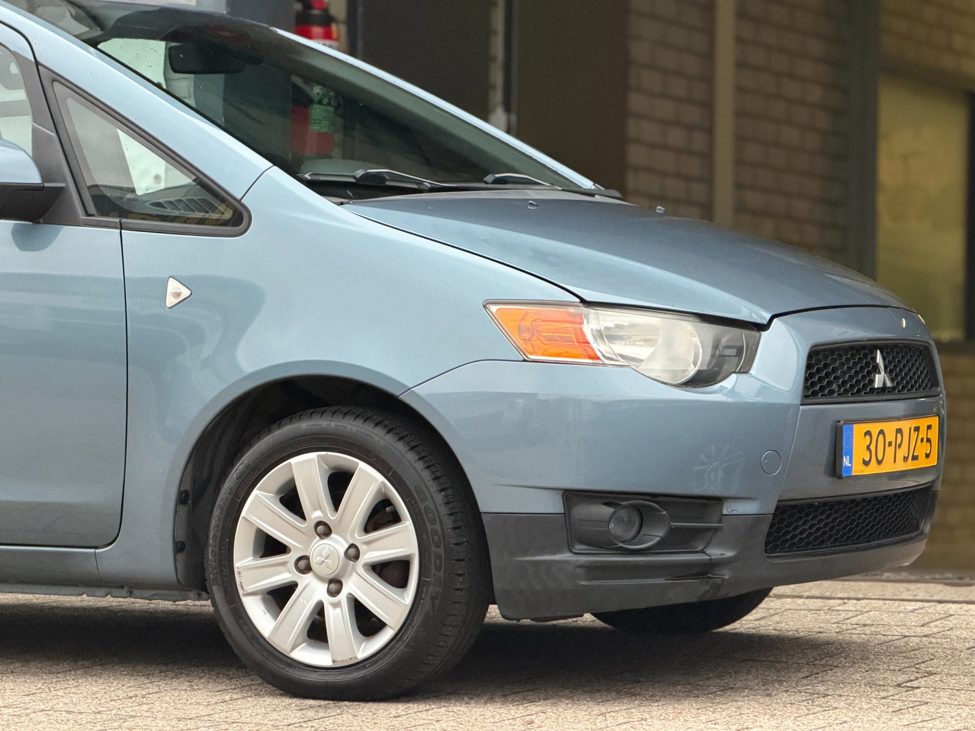 Foto van Mitsubishi Mitsubishi Colt