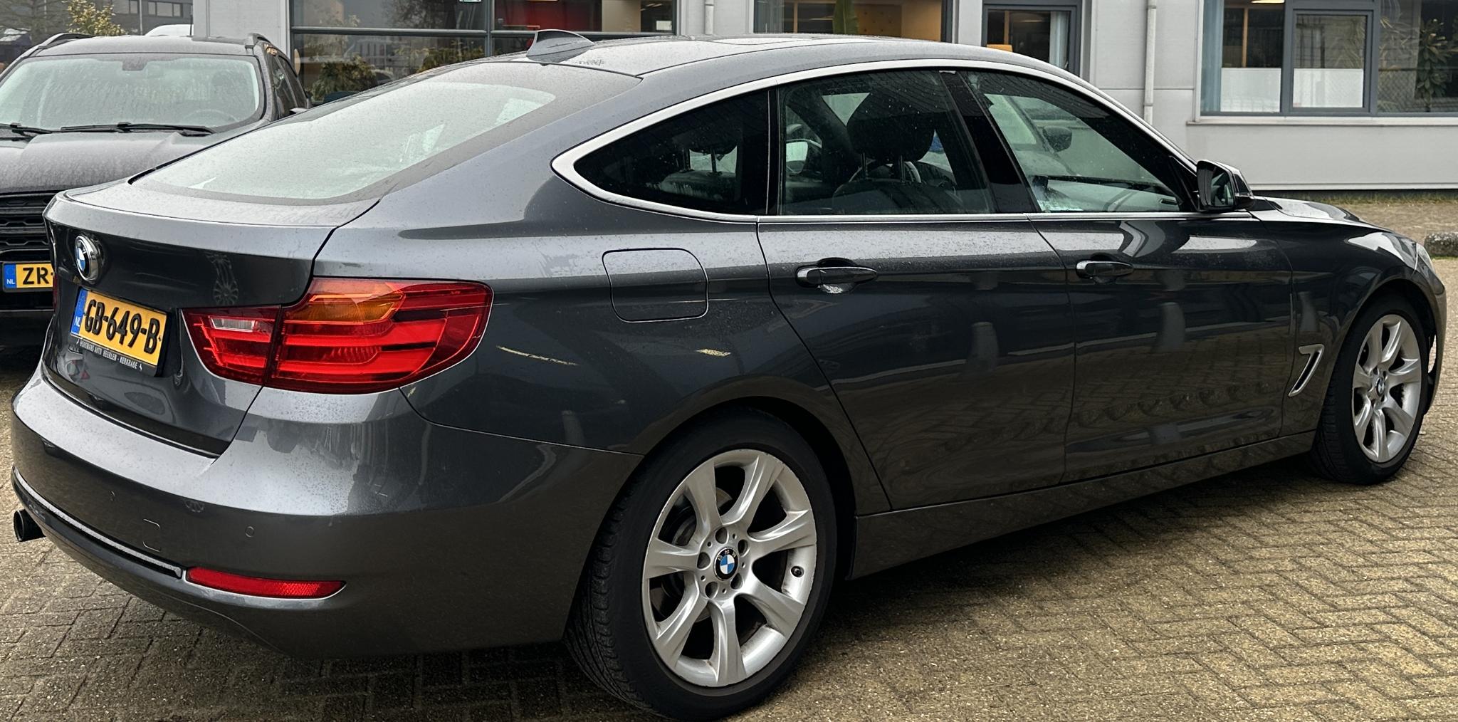 Foto van BMW 320i