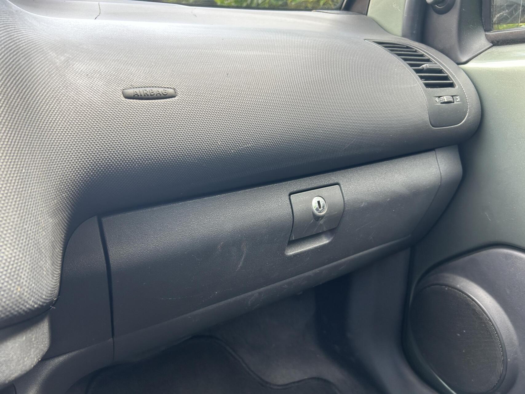 Foto van Volkswagen Lupo