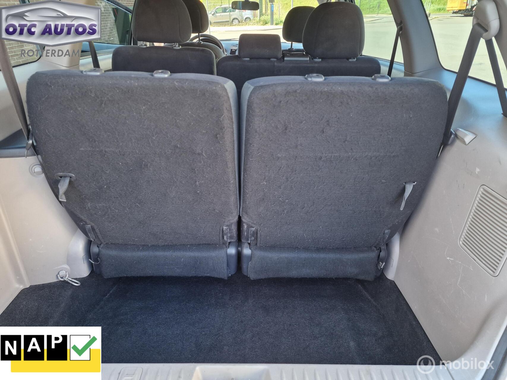 Foto van Mitsubishi Mitsubishi Grandis
