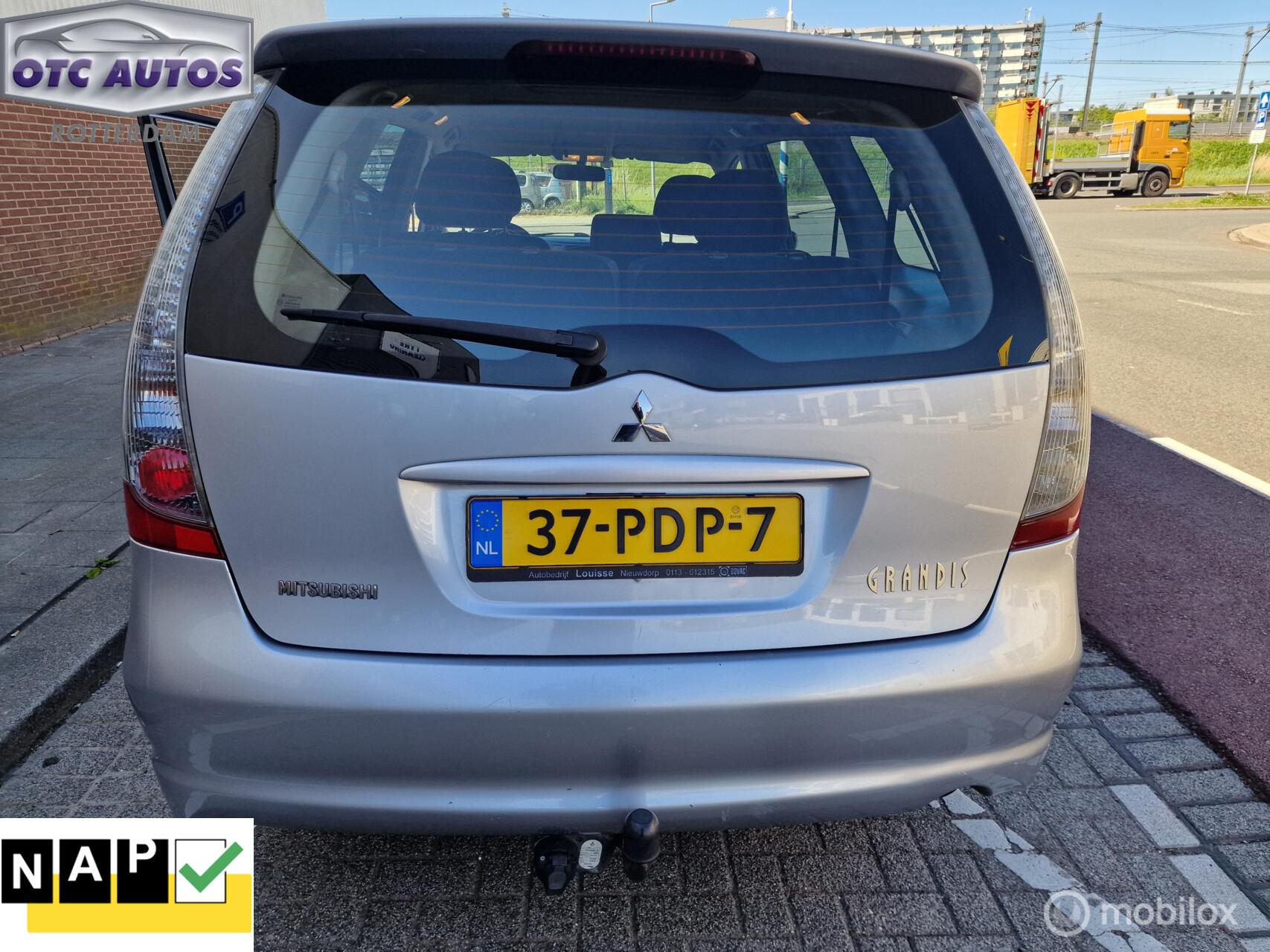 Foto van Mitsubishi Mitsubishi Grandis