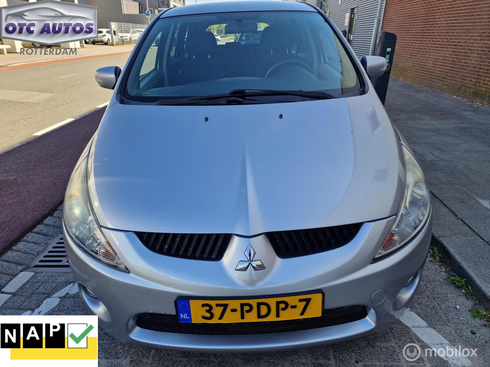 Foto van Mitsubishi Mitsubishi Grandis