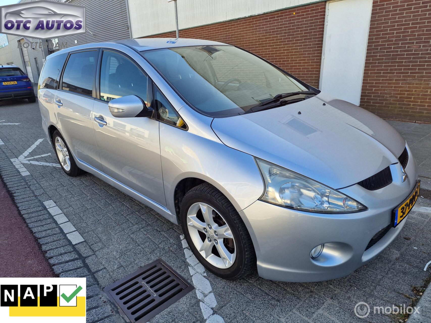 Foto van Mitsubishi Mitsubishi Grandis