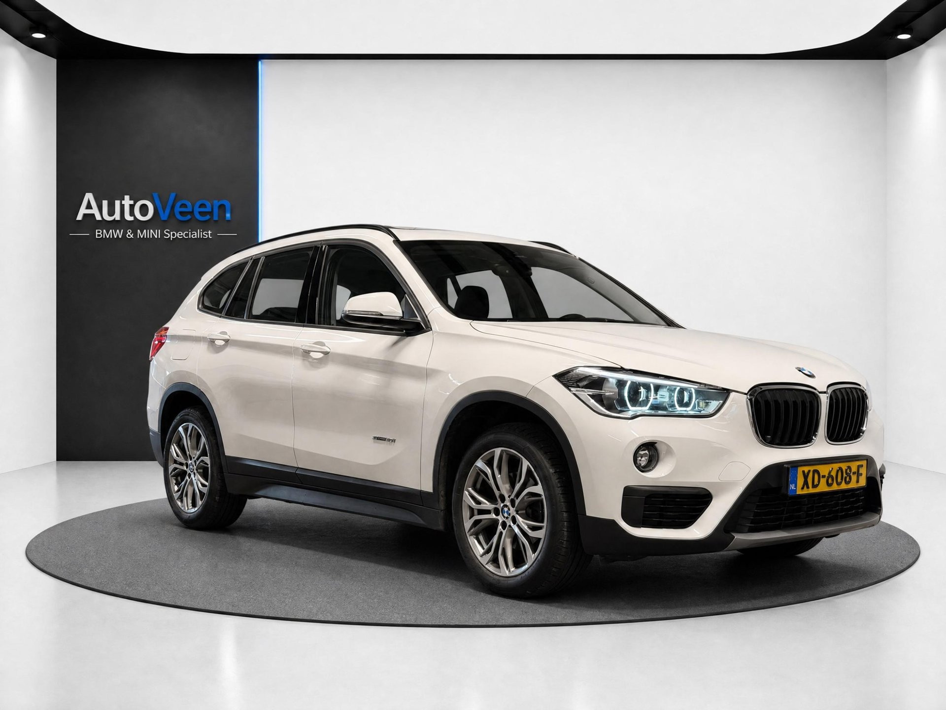 Foto van BMW X1 Sdrive18i