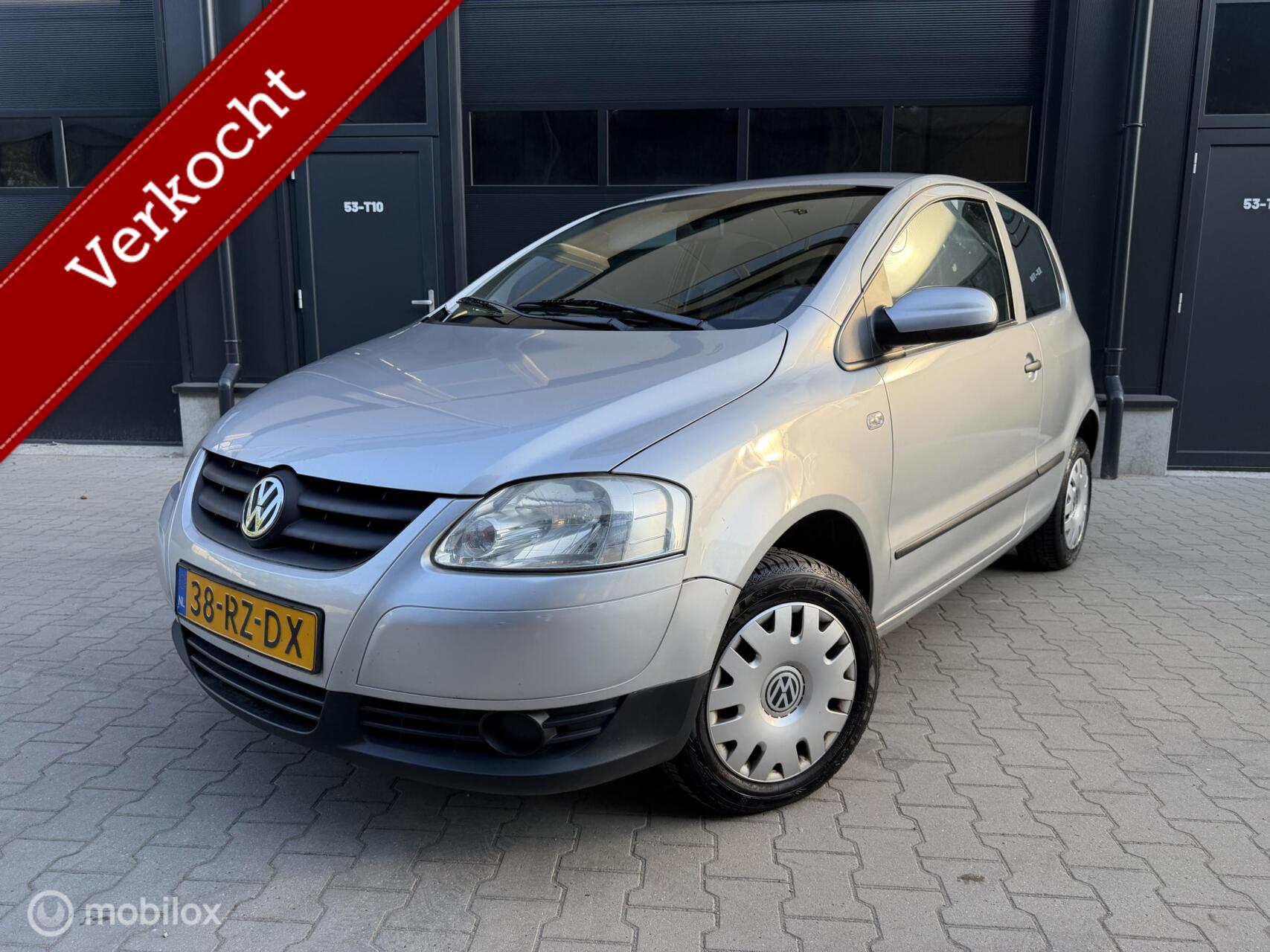 Volkswagen Fox 1.4 Trendline Airco Nieuwe APK NAP 2e Eig 2005 - voorkant