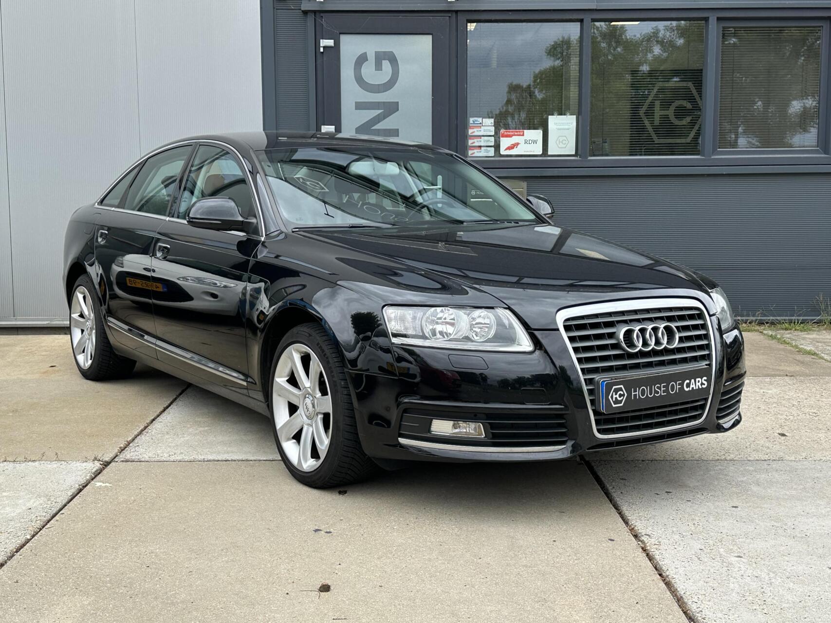 Audi Audi A6 2.8 FSI Automaat Business Edition Trekhaak 2010 - voorkant