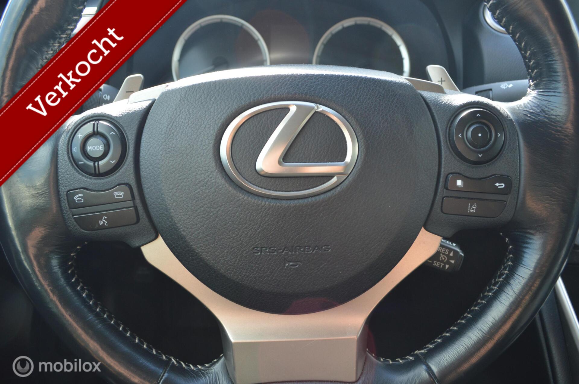 Foto van Lexus Lexus Is300h