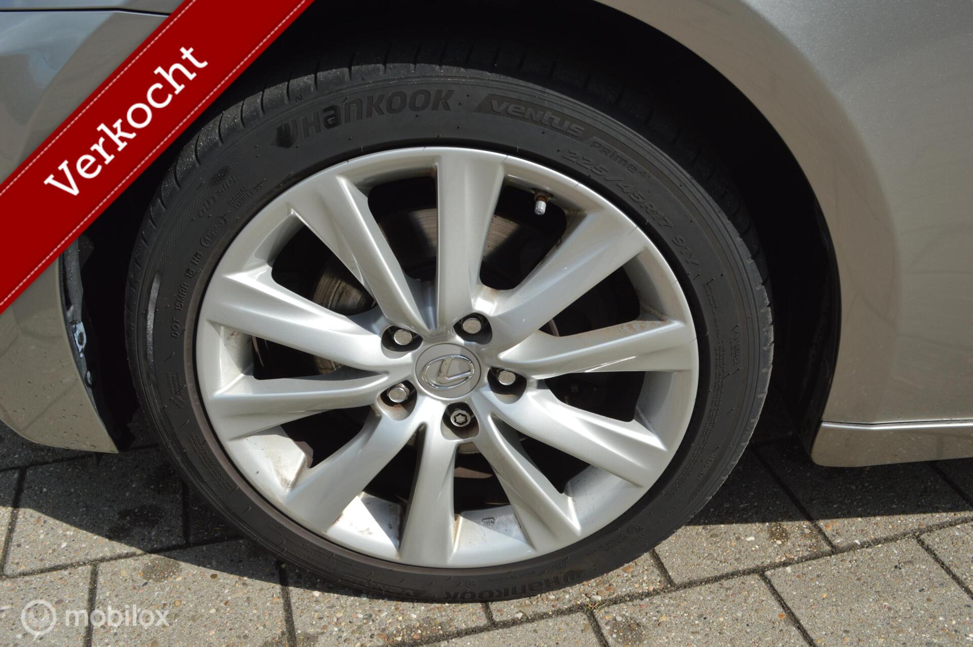 Foto van Lexus Lexus Is300h