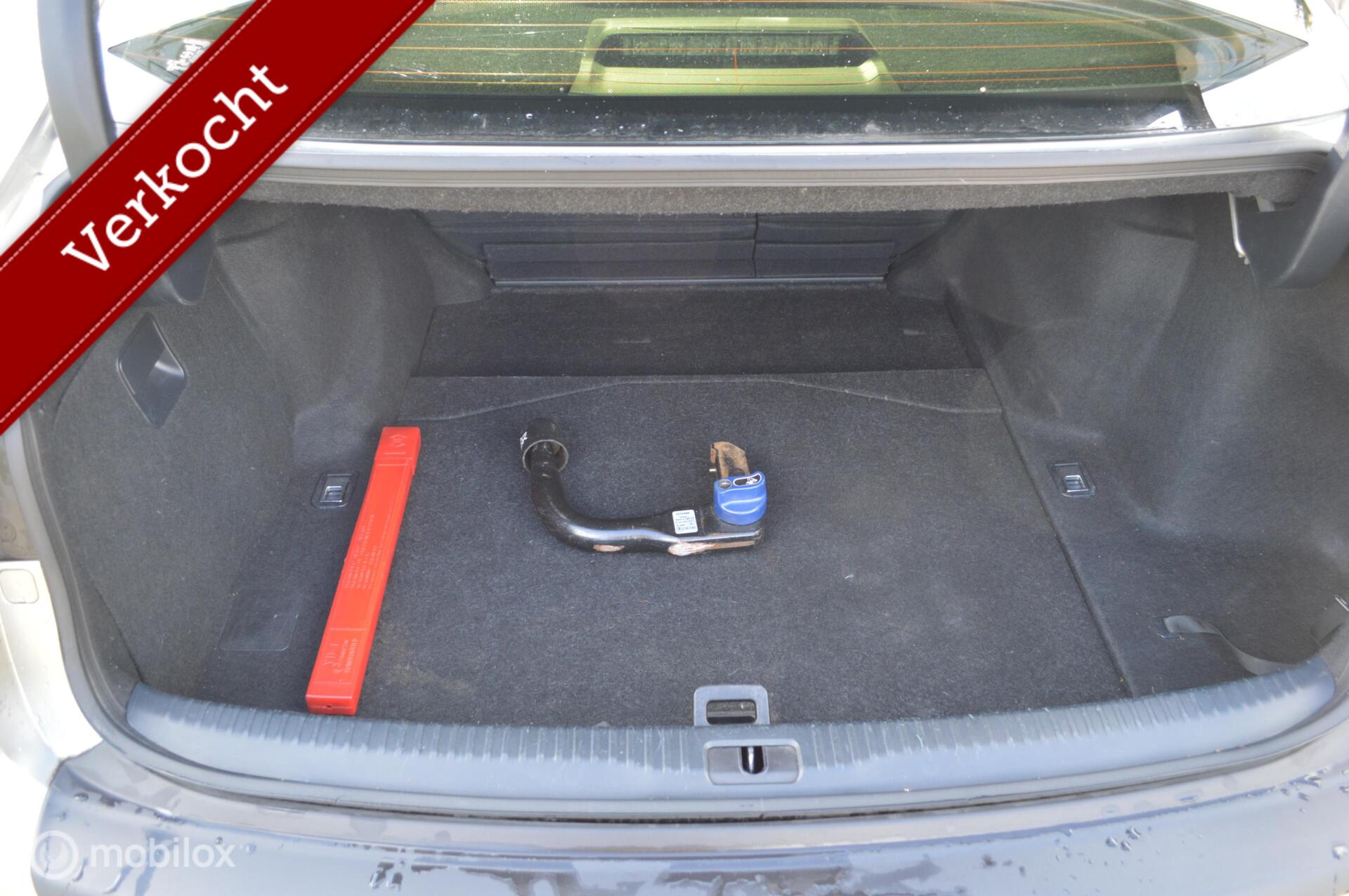 Foto van Lexus Lexus Is300h